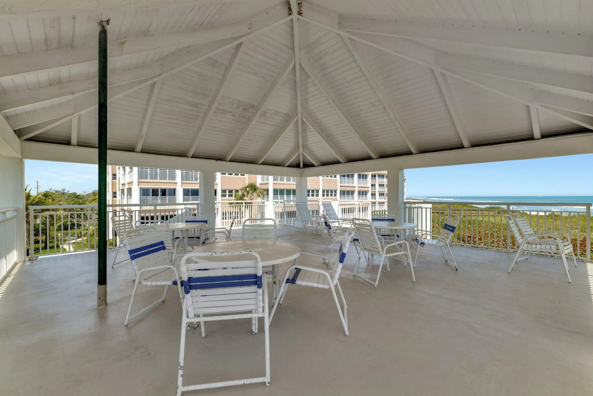 1555 NE Ocean Boulevard, #402