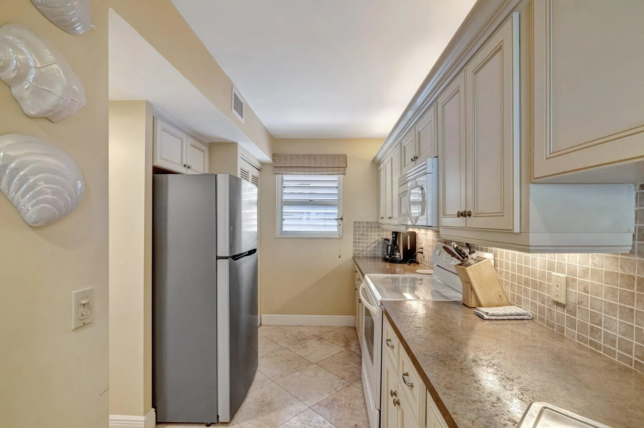1555 NE Ocean Boulevard, #402