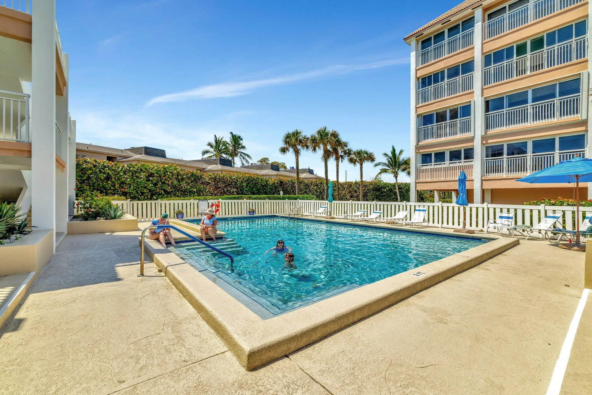1555 NE Ocean Boulevard, #402
