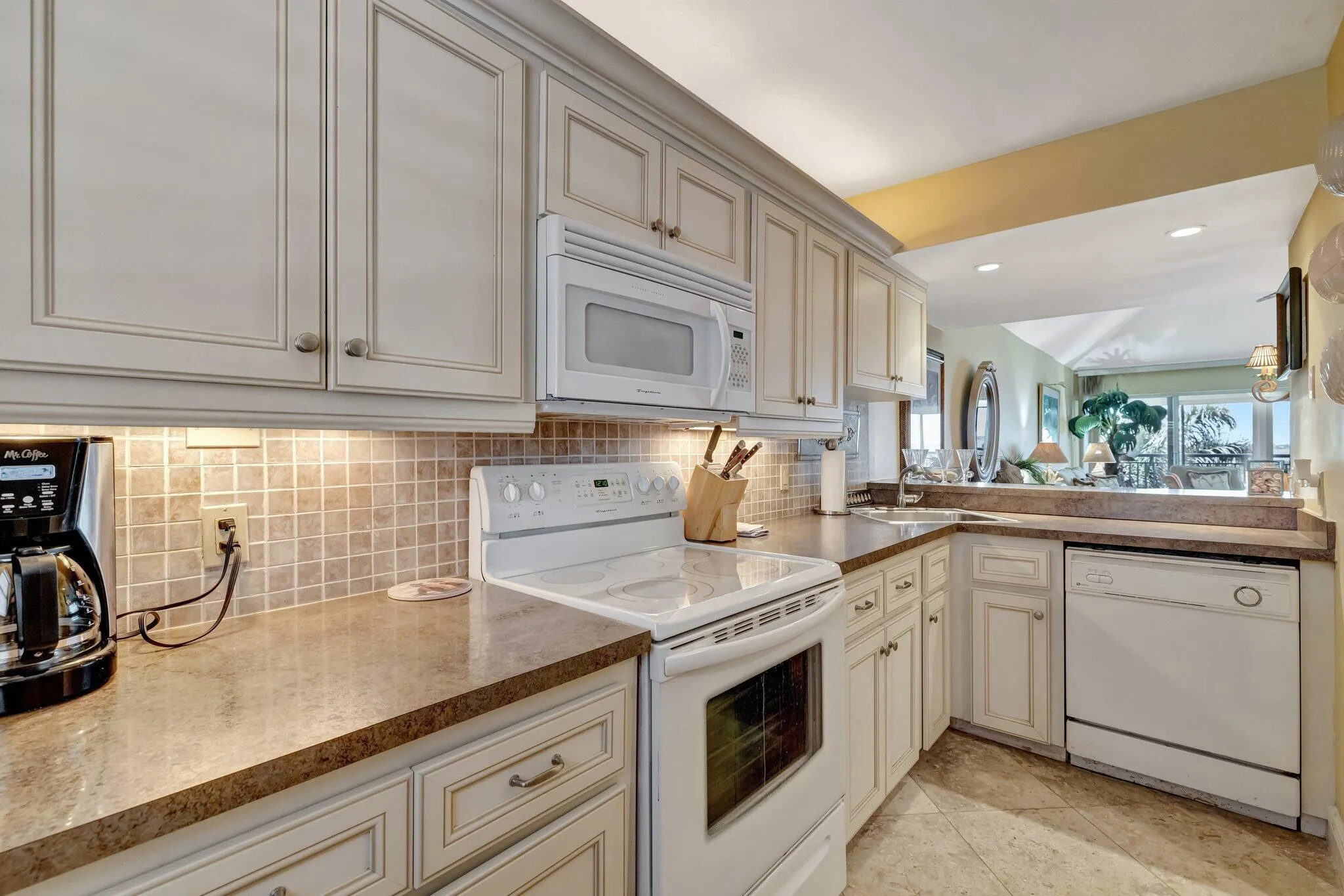 1555 NE Ocean Boulevard, #402