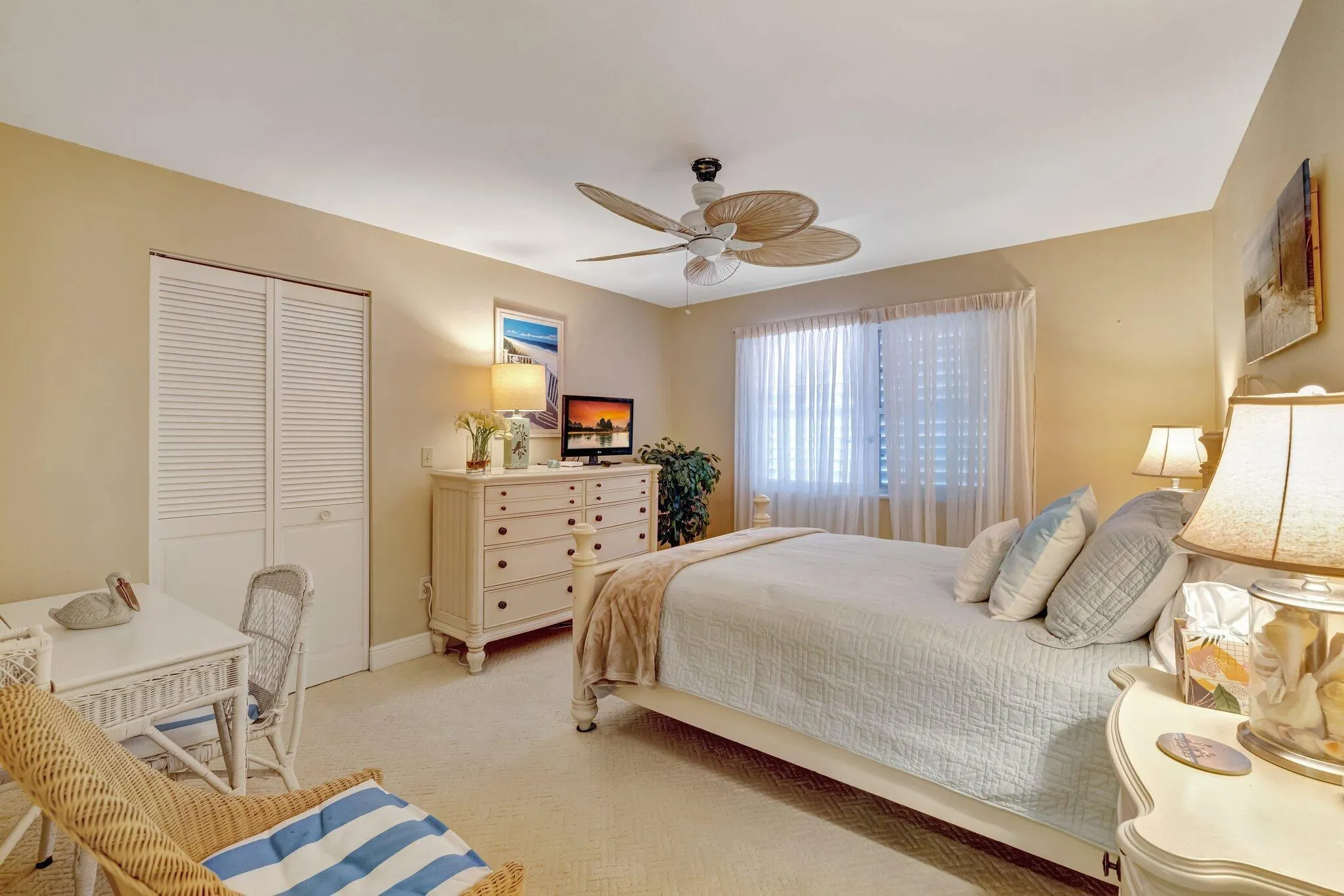 1555 NE Ocean Boulevard, #402