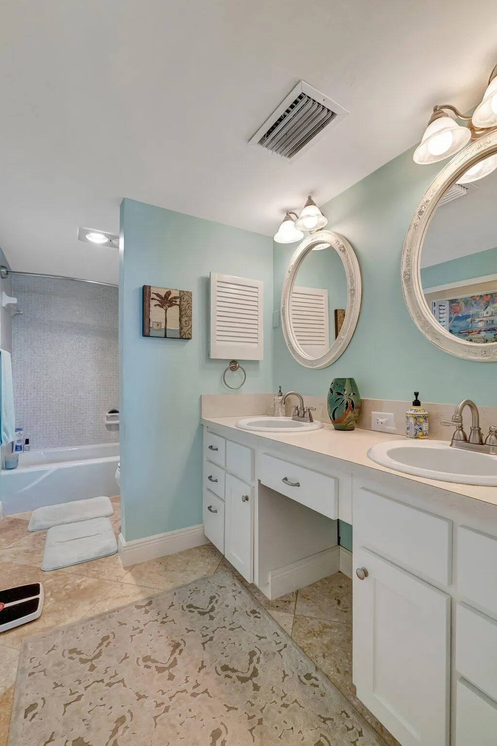 1555 NE Ocean Boulevard, #402