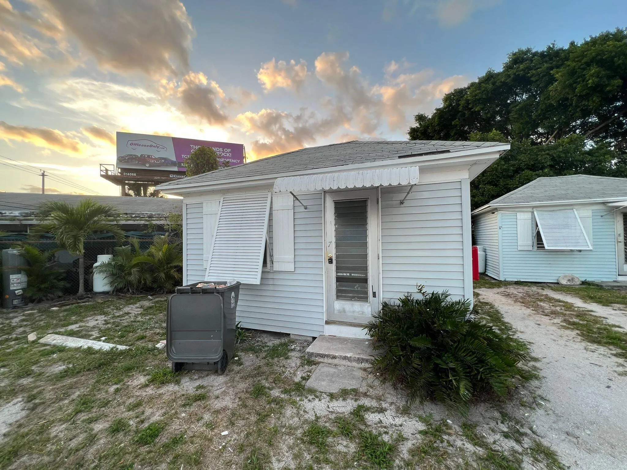 2843 Forest Hill Boulevard, #7