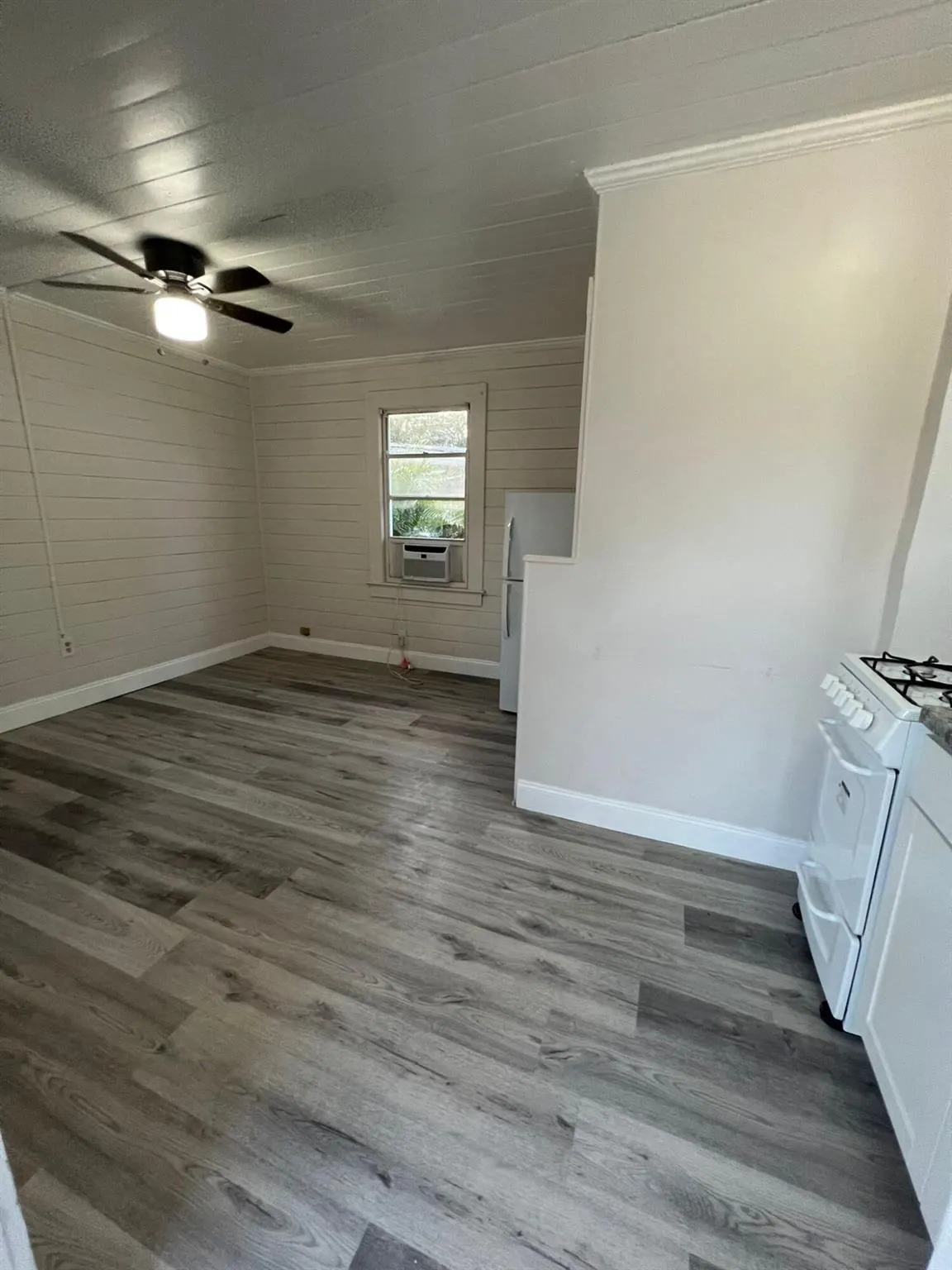 2843 Forest Hill Boulevard, #7