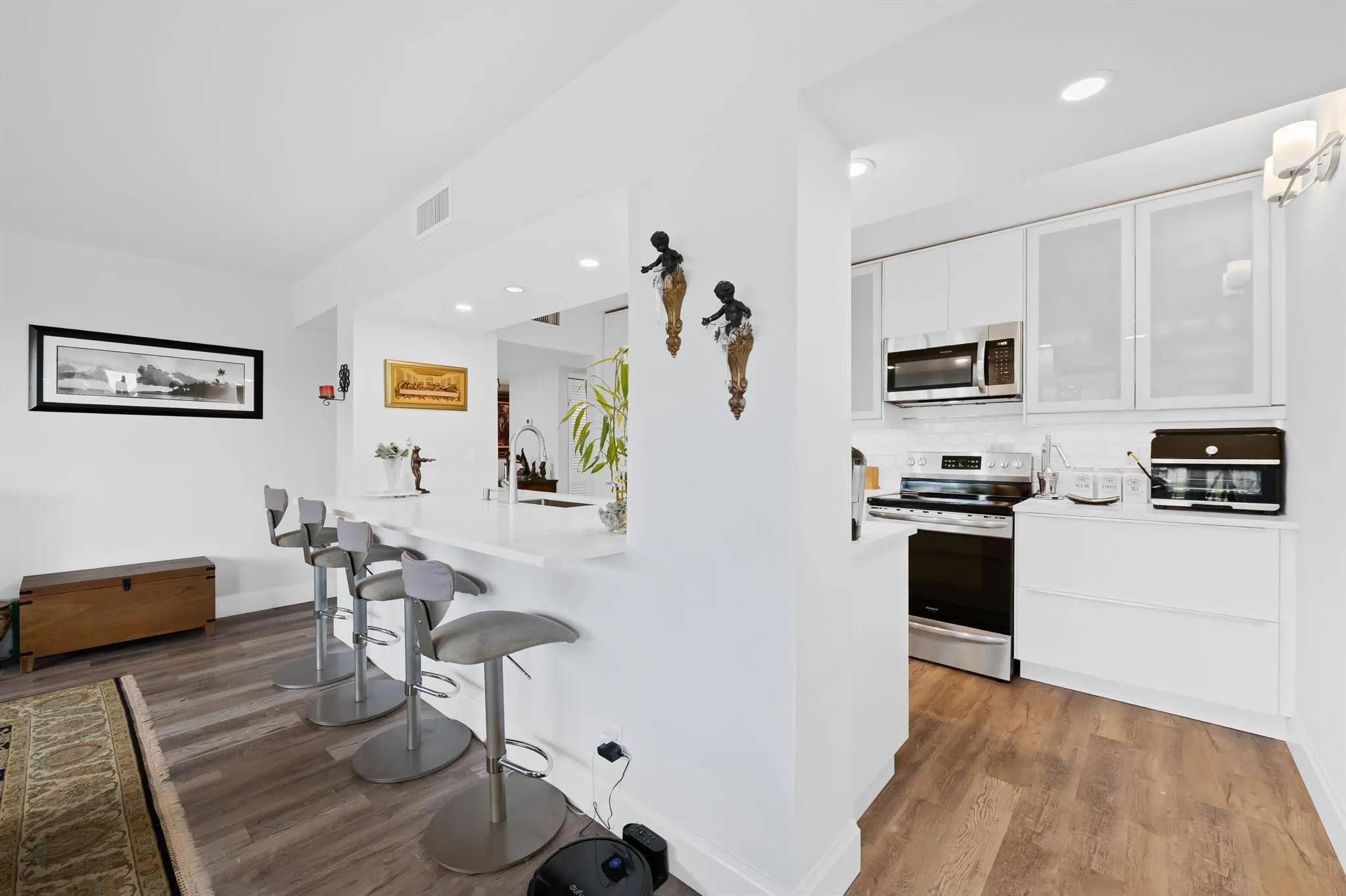 799 Jeffery Street, #2020