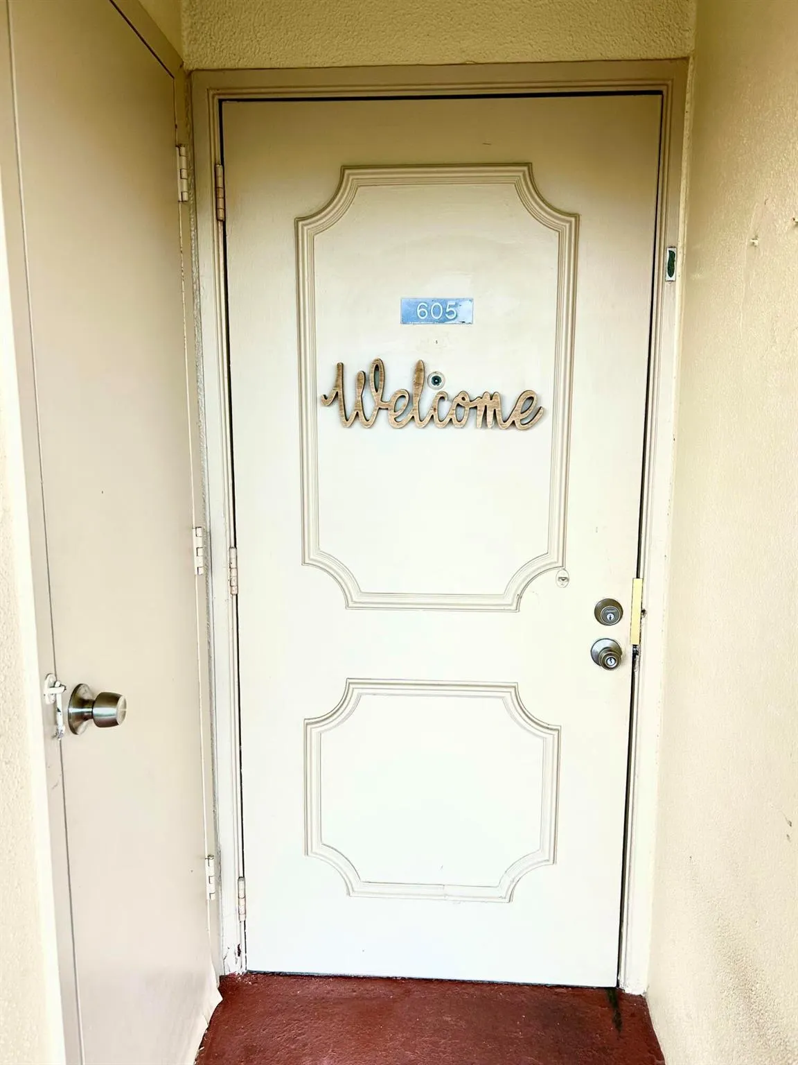 3810 E Via Poinciana, #605