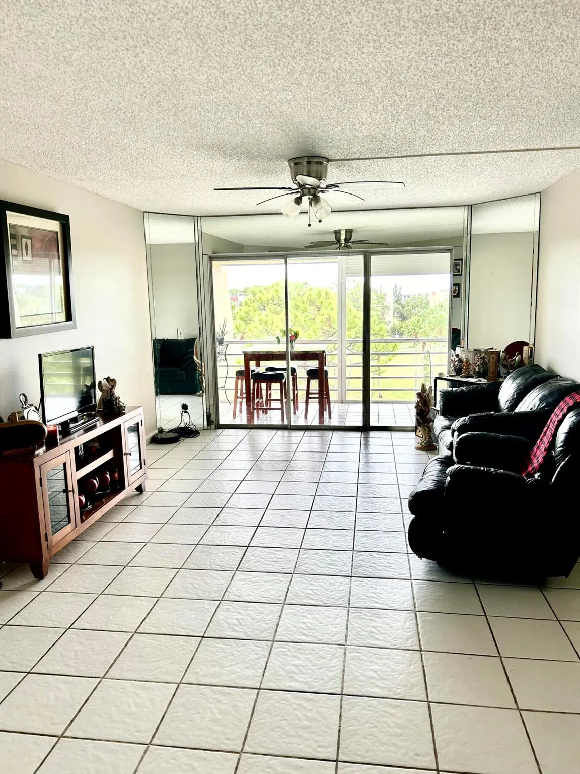 3810 E Via Poinciana, #605