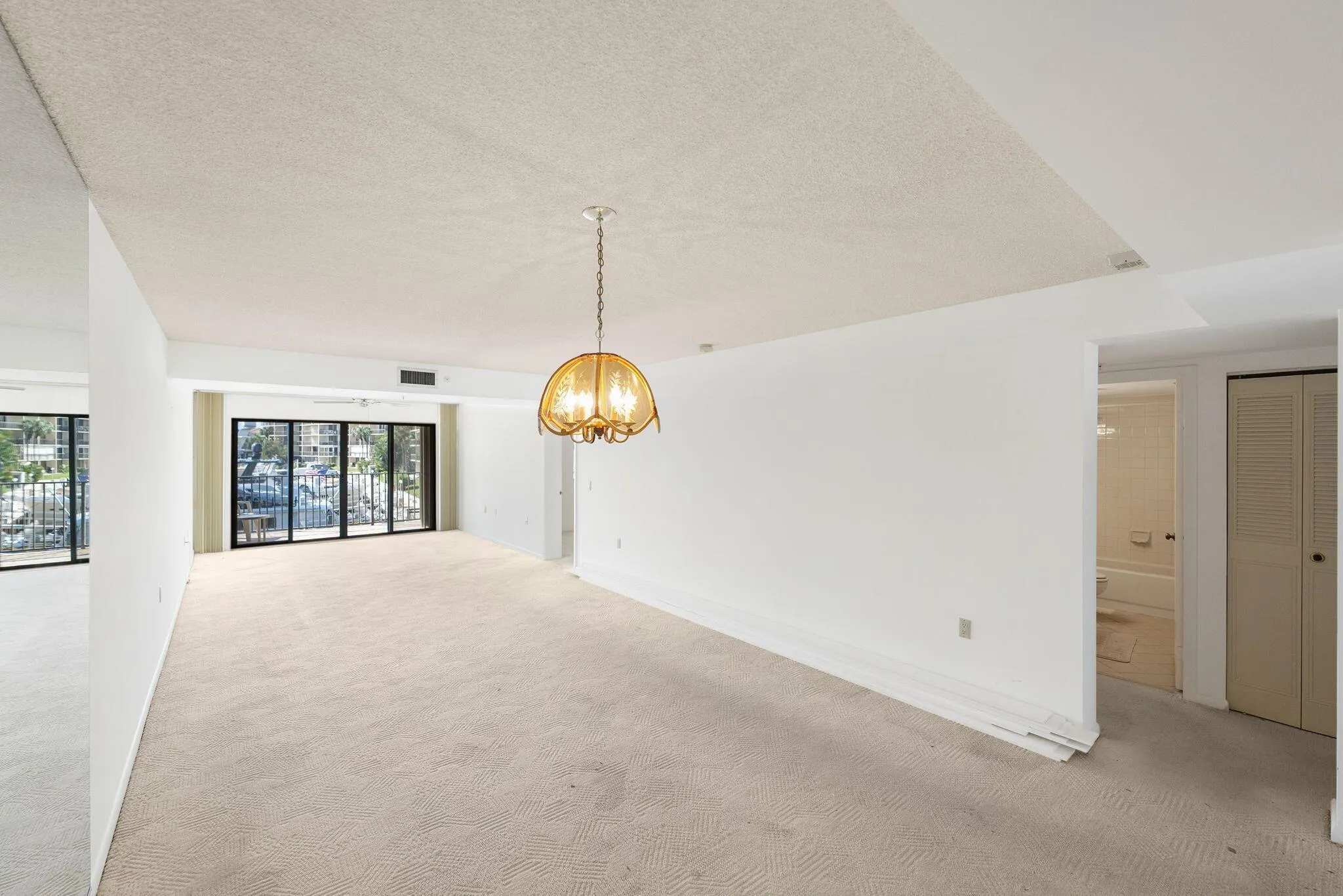 1601 Marina Isle Way, #204