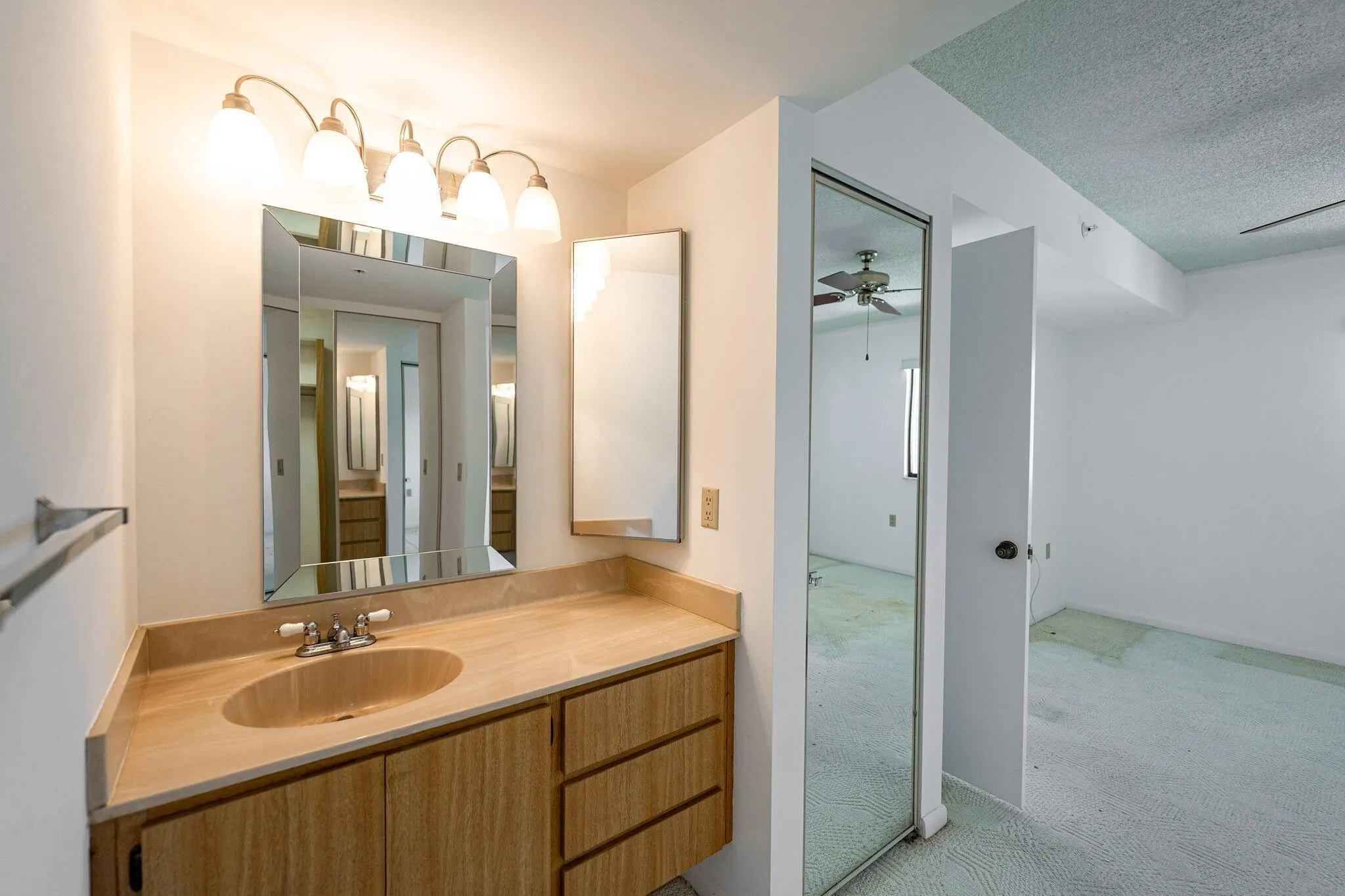1601 Marina Isle Way, #204