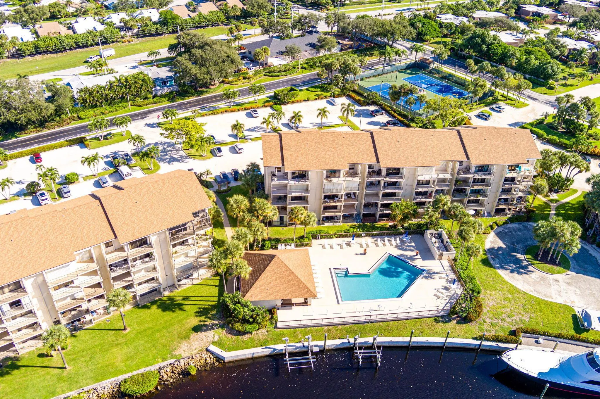 1601 Marina Isle Way, #204