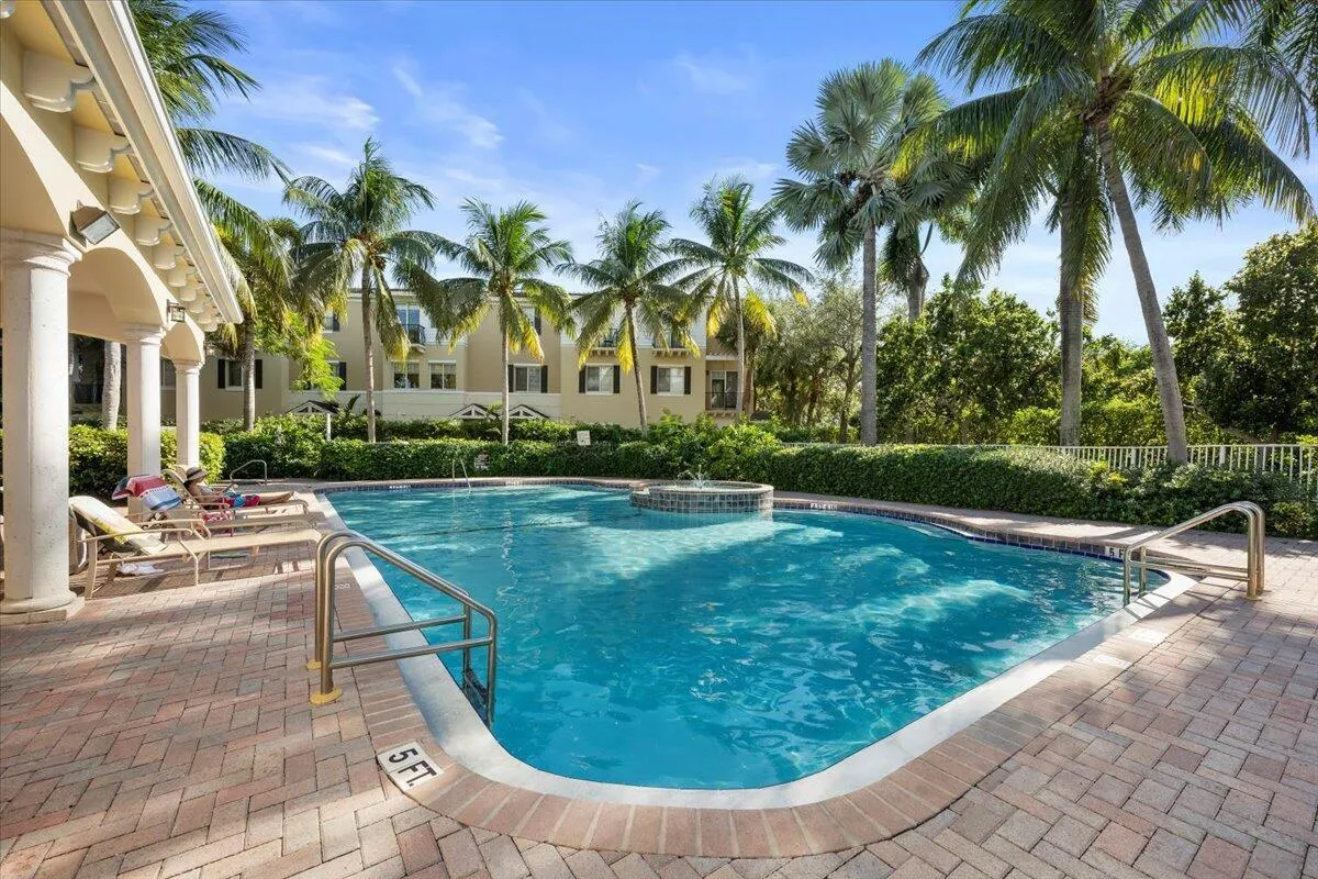 3807 NW 5th Terrace