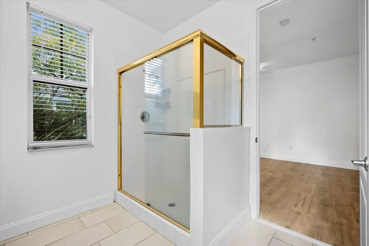 3807 NW 5th Terrace