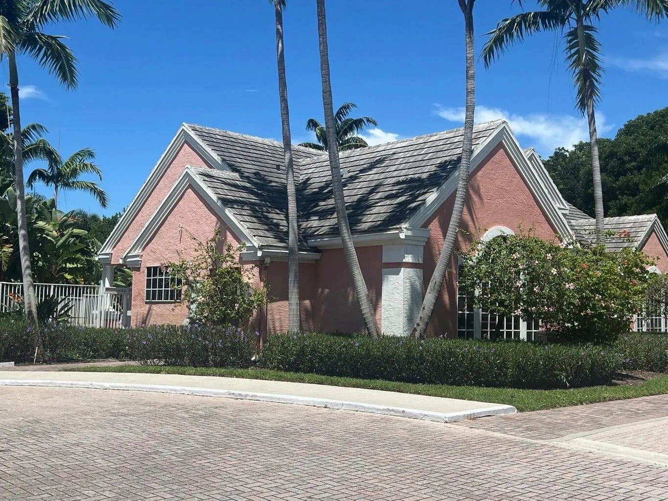 1050 Crystal Way Way, #D