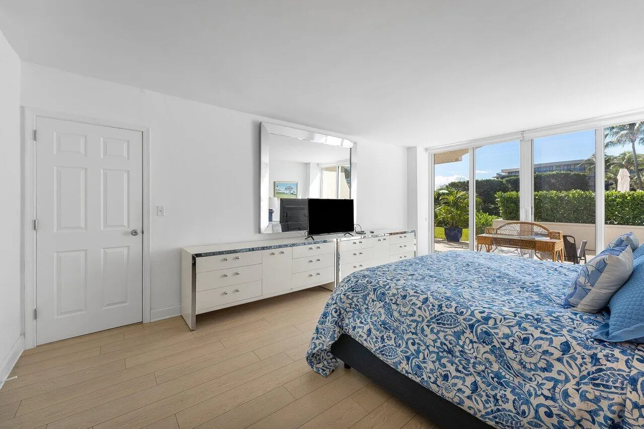 2773 S Ocean Boulevard, #1100