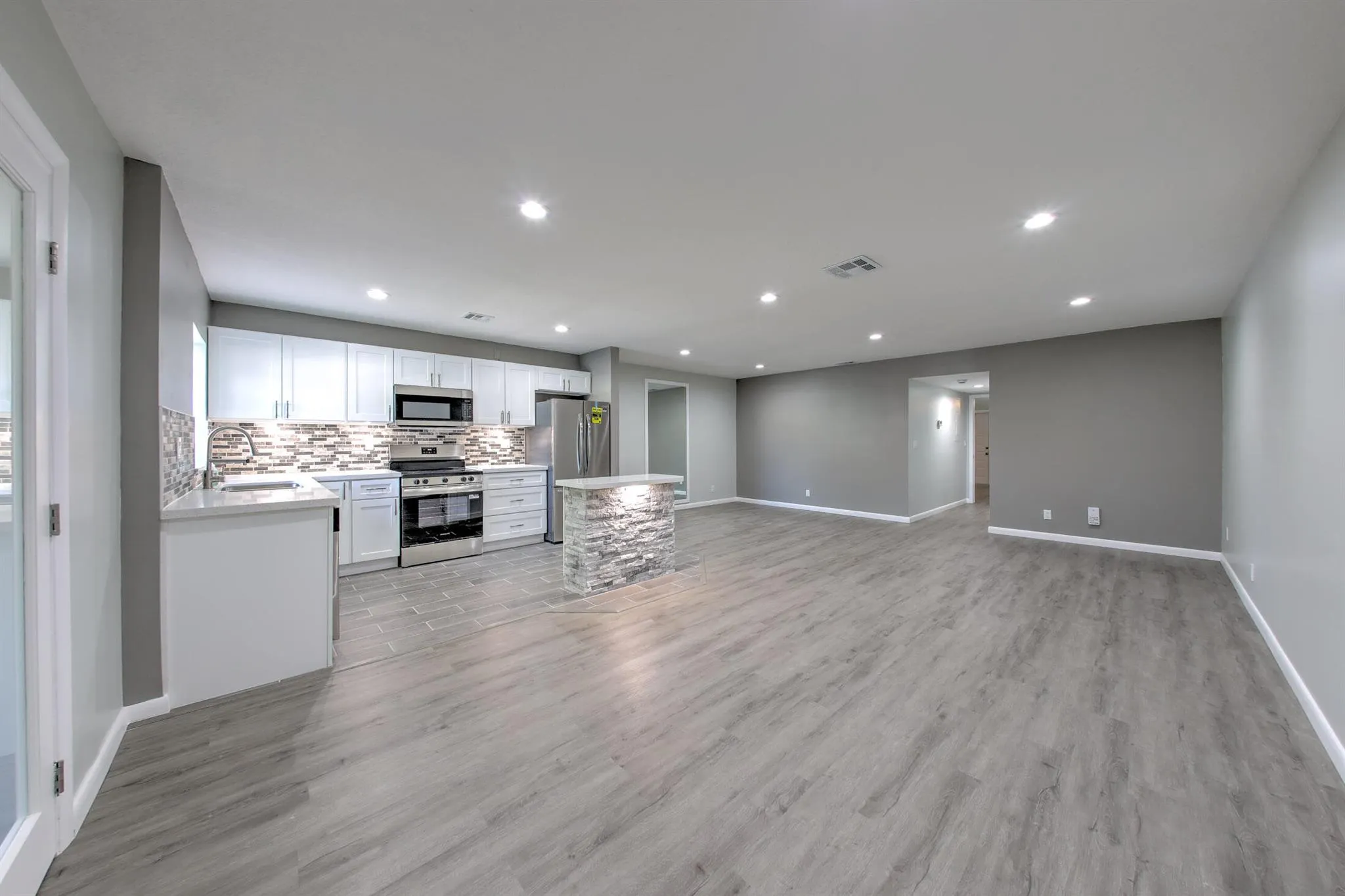 1768 Lakefront Boulevard, #128 C