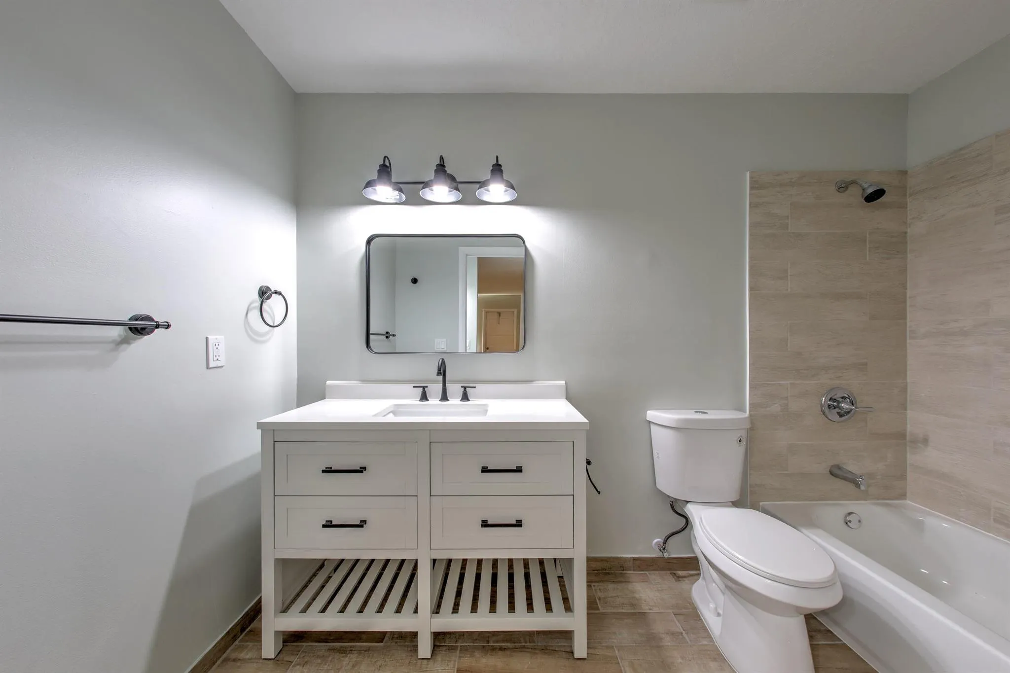 1768 Lakefront Boulevard, #128 C