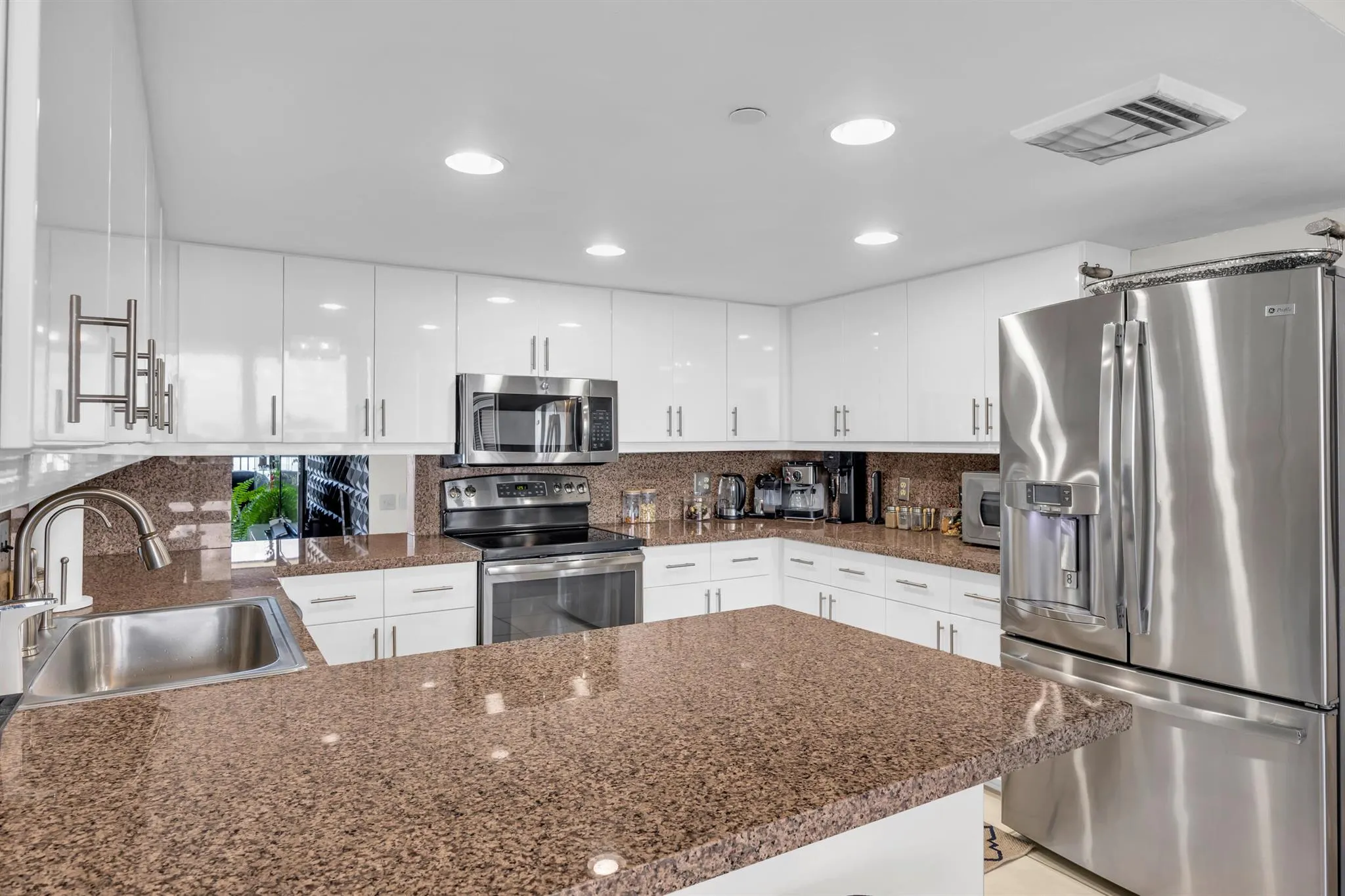 19900 Beach Road, #503
