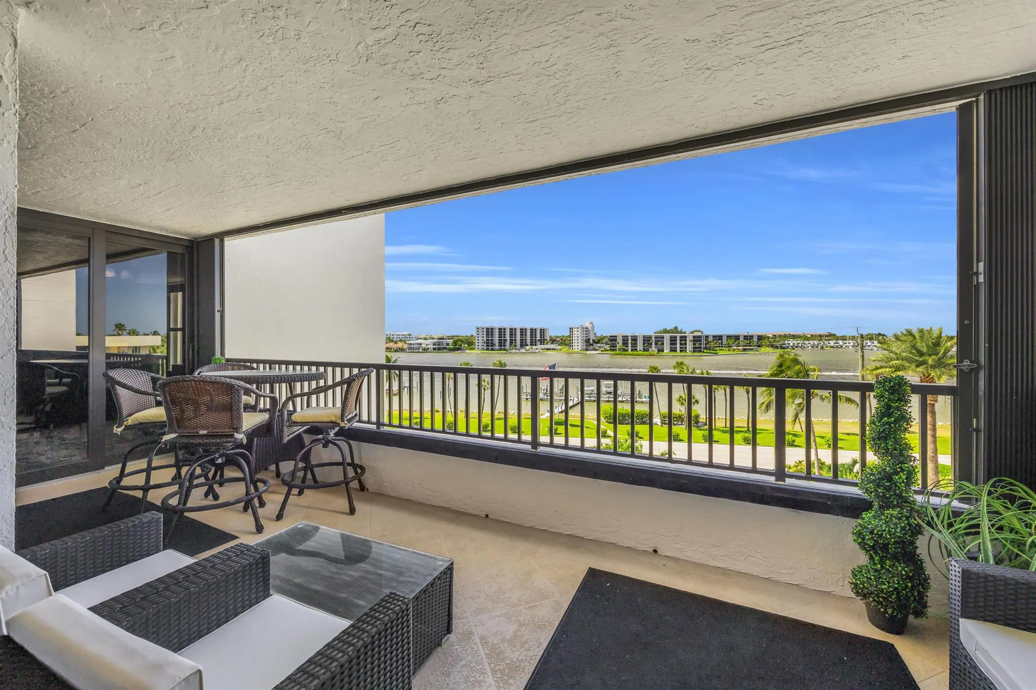 19900 Beach Road, #503