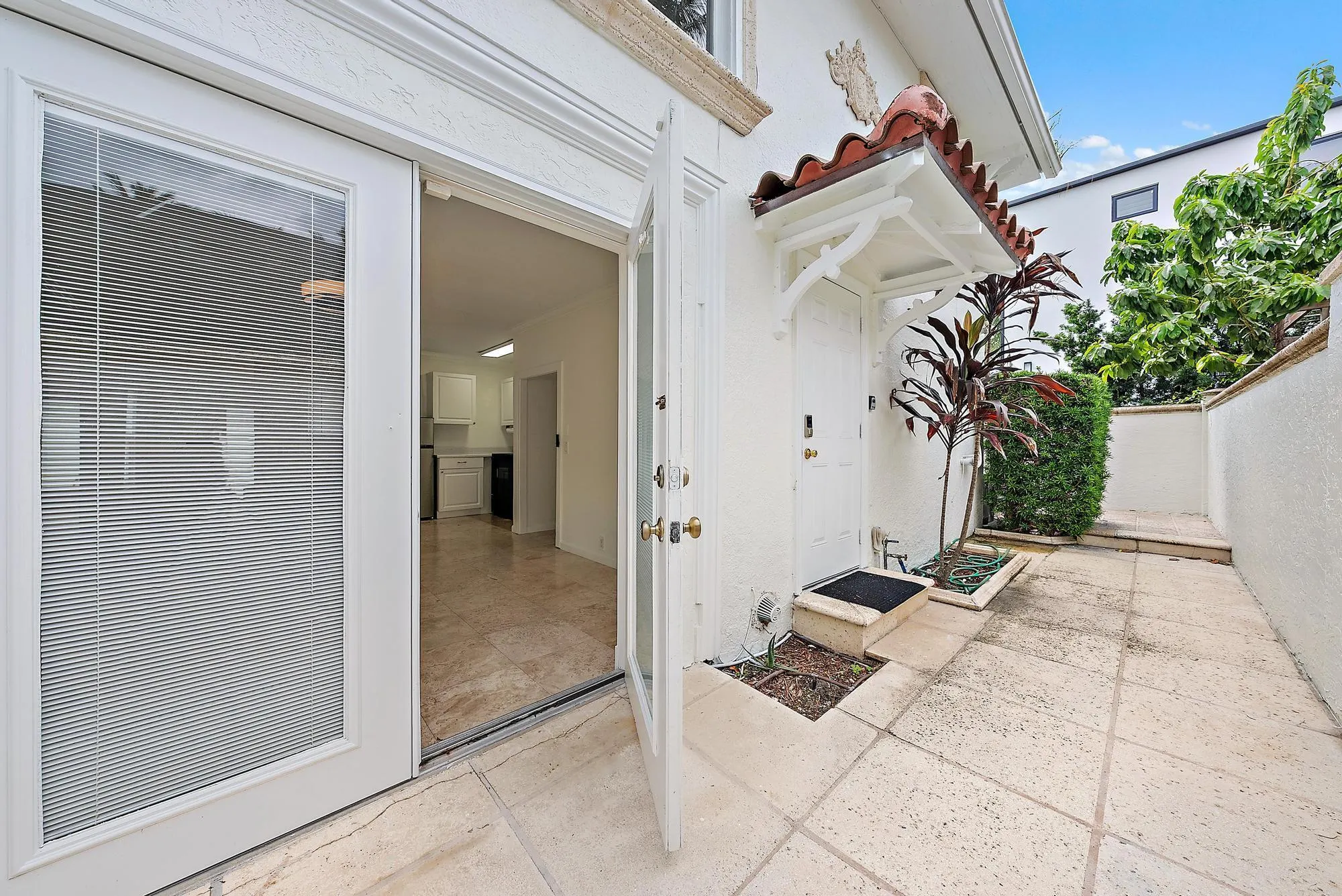 228 9th Street