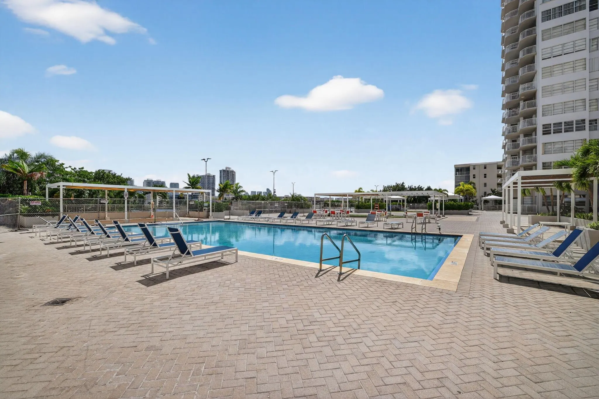 18051 Biscayne Boulevard, #1104