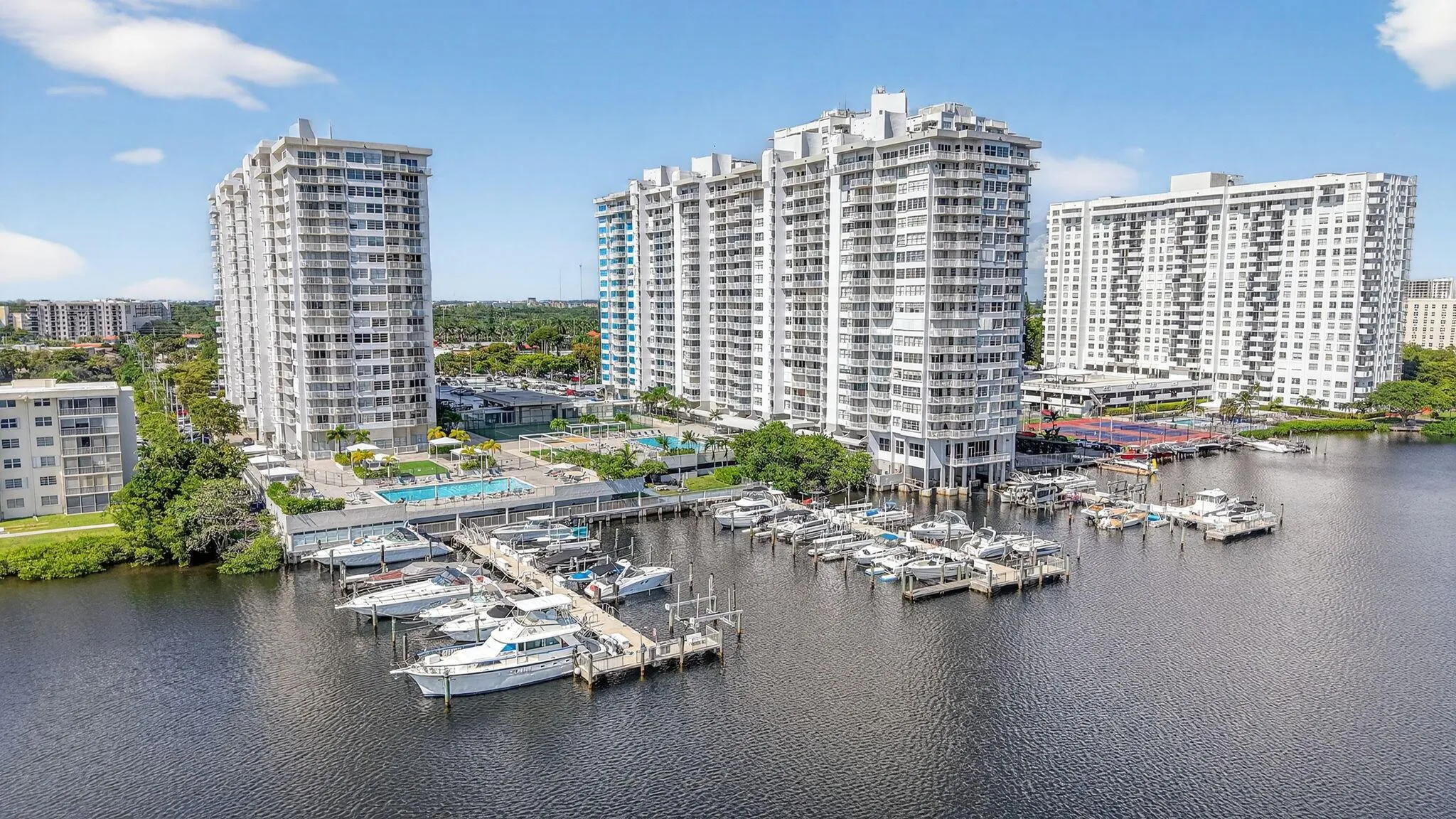 18051 Biscayne Boulevard, #1104
