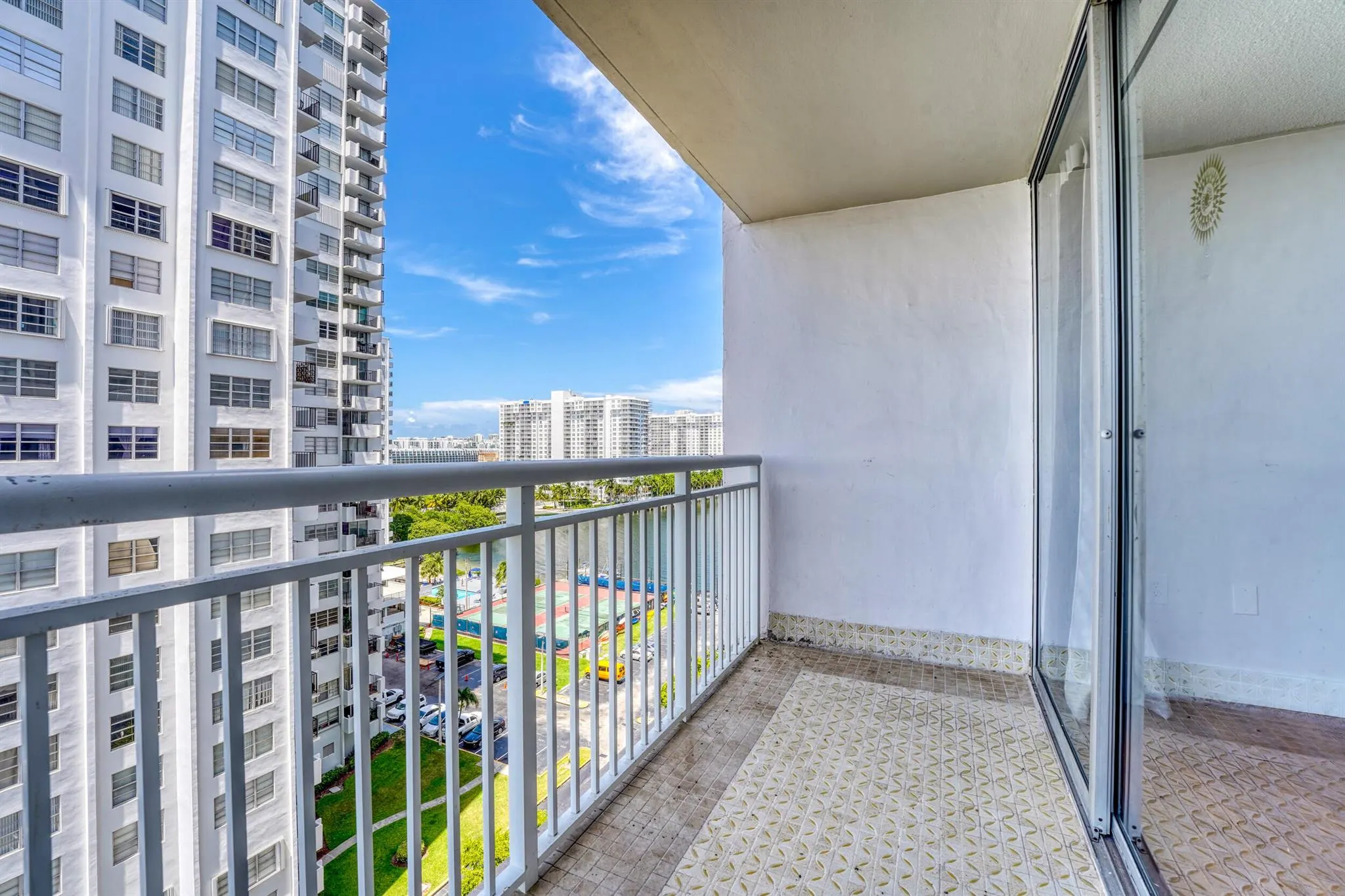 18051 Biscayne Boulevard, #1104