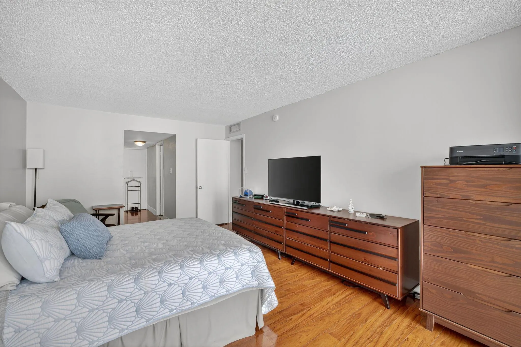 18051 Biscayne Boulevard, #1104