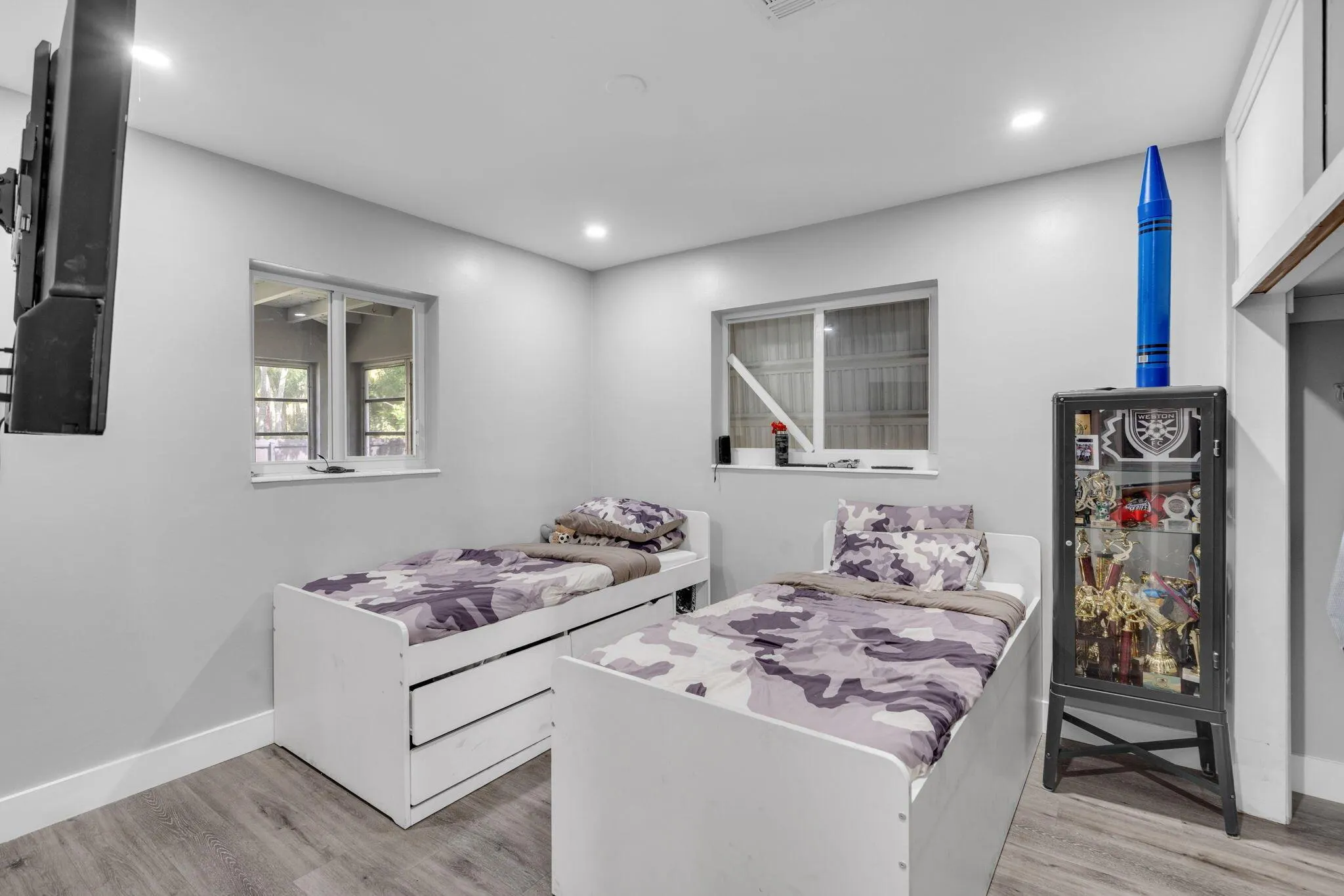 3301 SW 20th Court