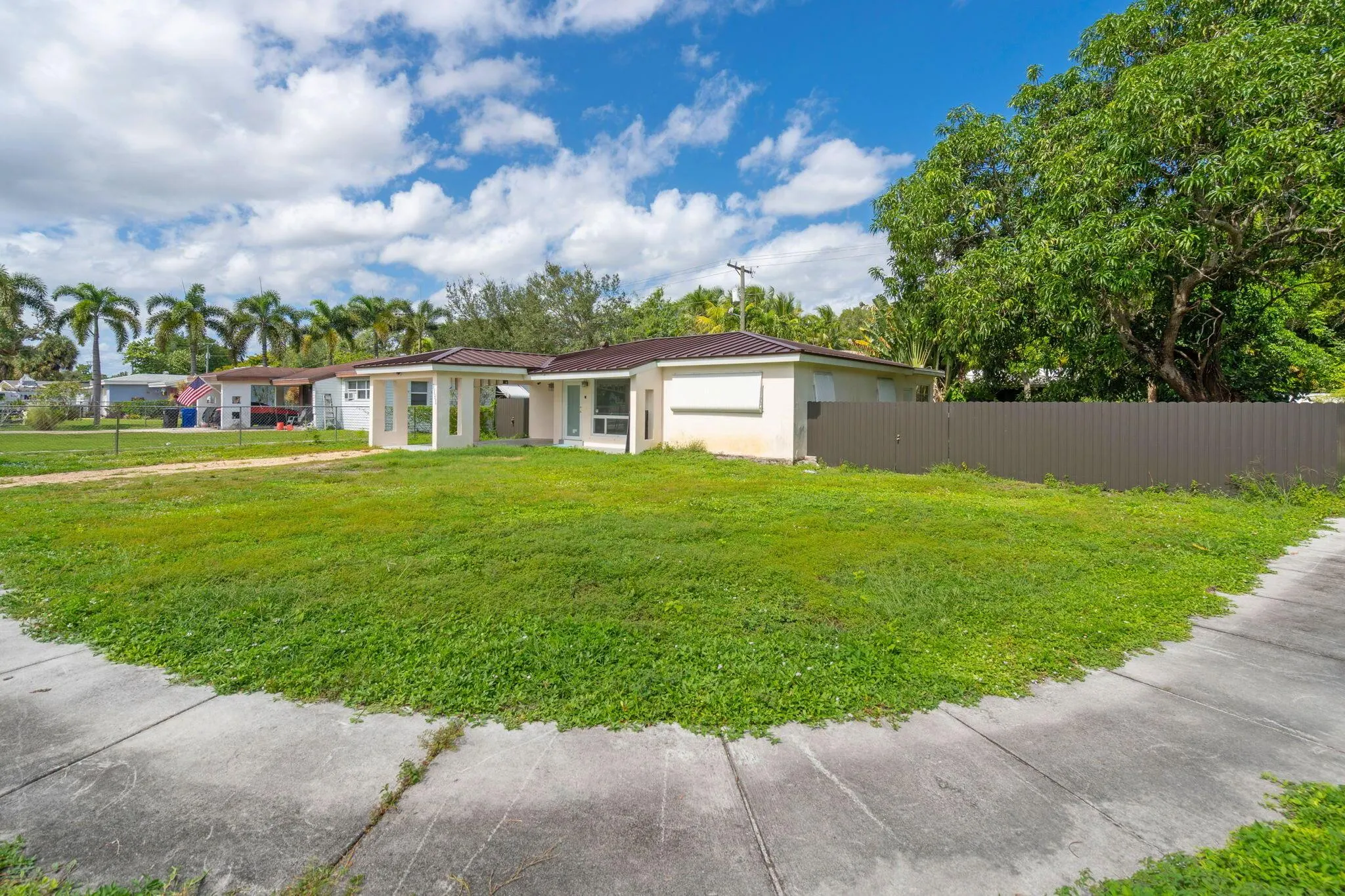 3301 SW 20th Court