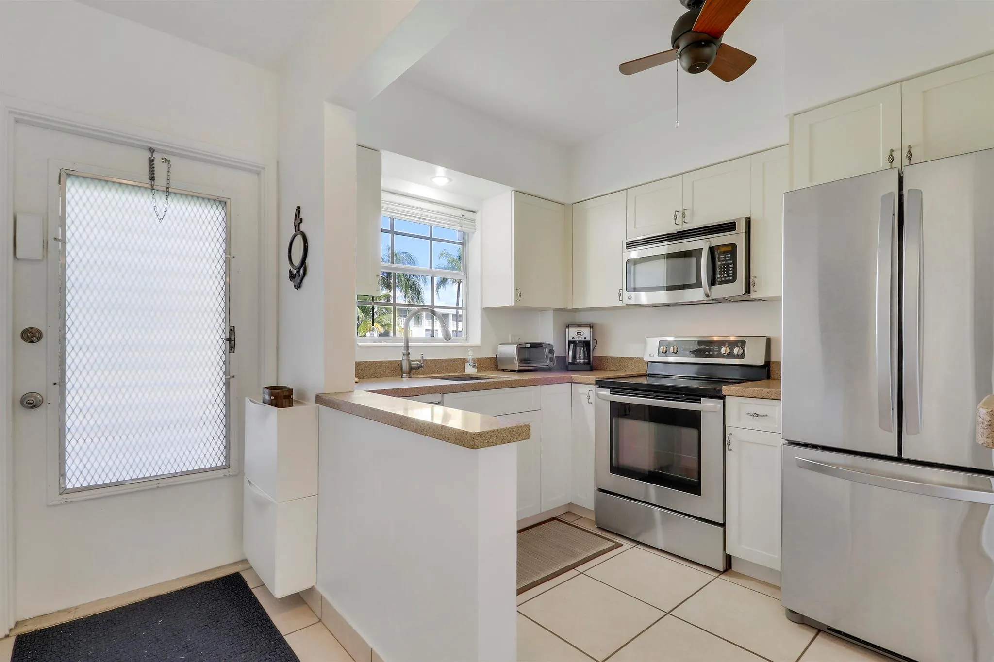 298 SE 6th Avenue, #6
