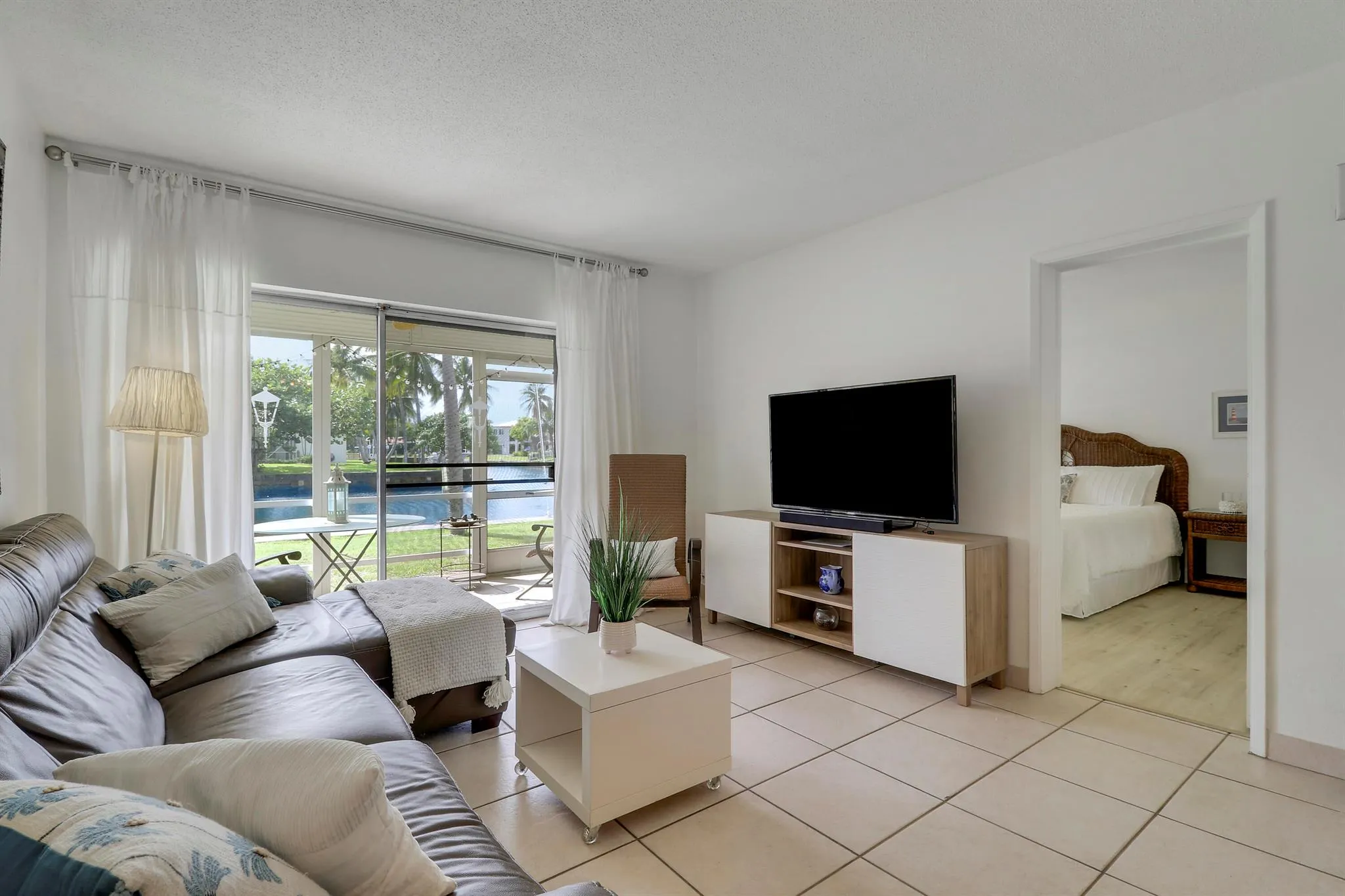 298 SE 6th Avenue, #6