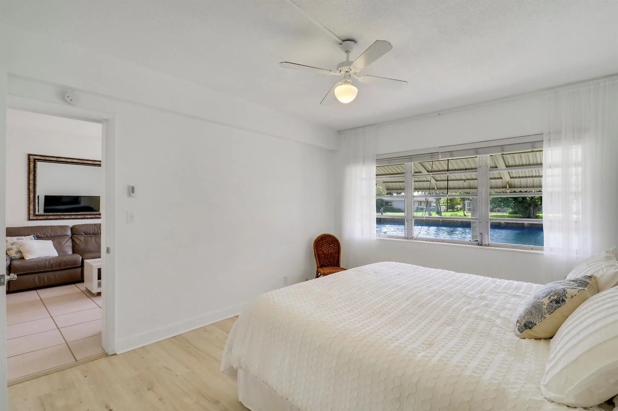 298 SE 6th Avenue, #6