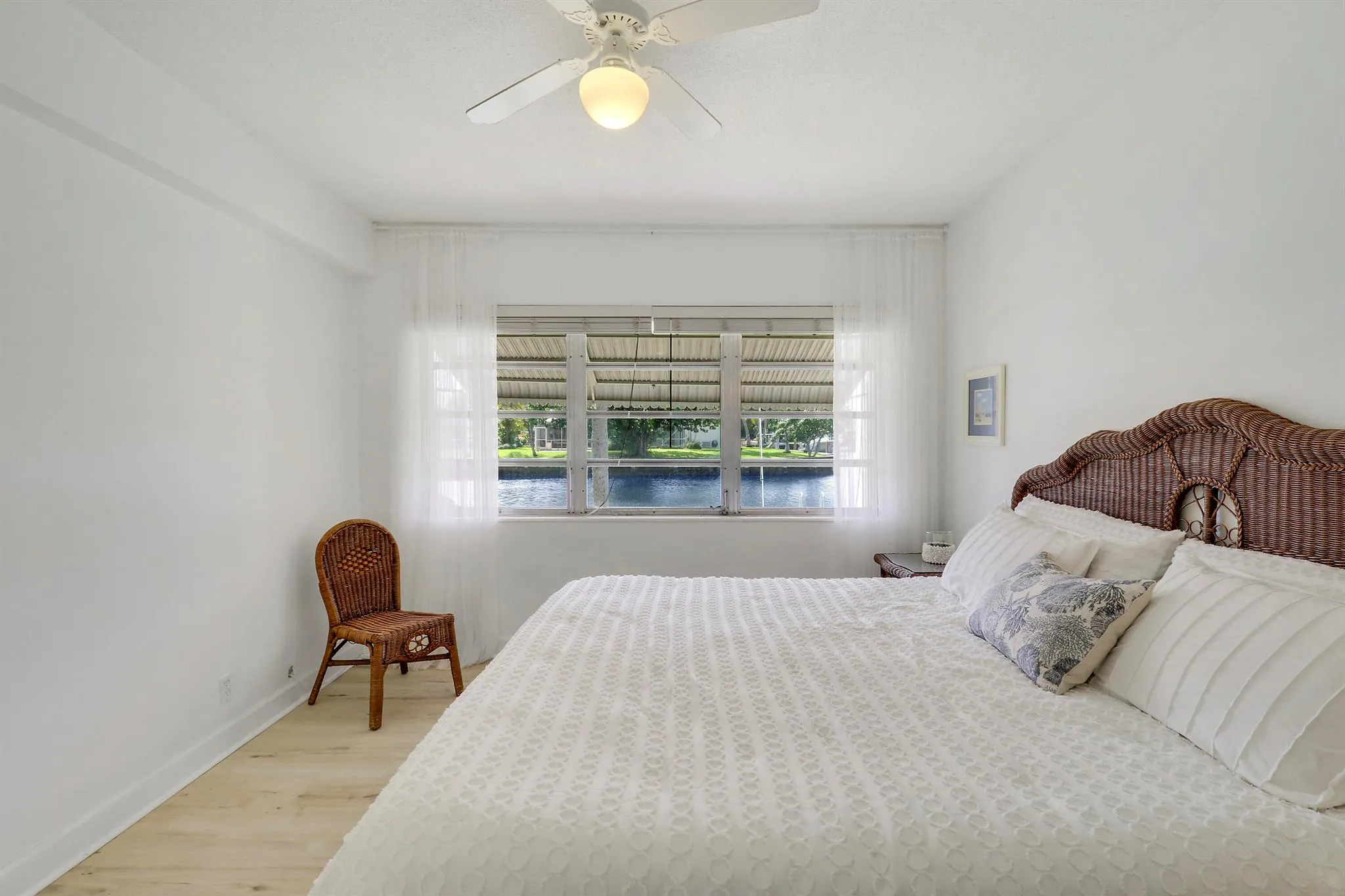 298 SE 6th Avenue, #6