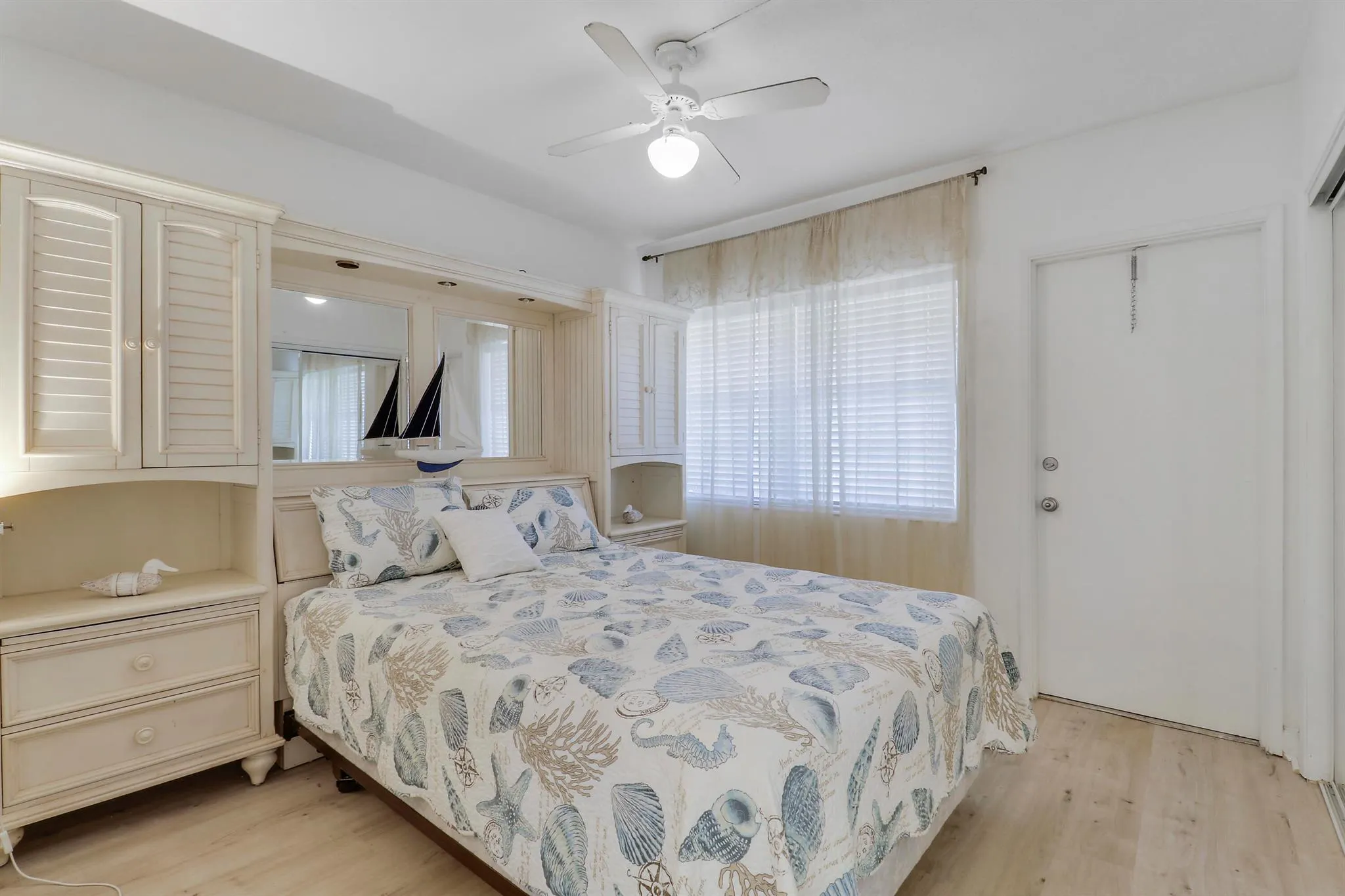 298 SE 6th Avenue, #6
