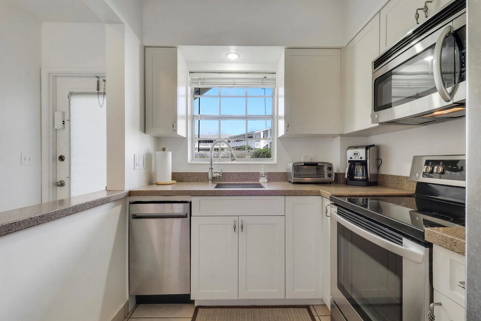 298 SE 6th Avenue, #6