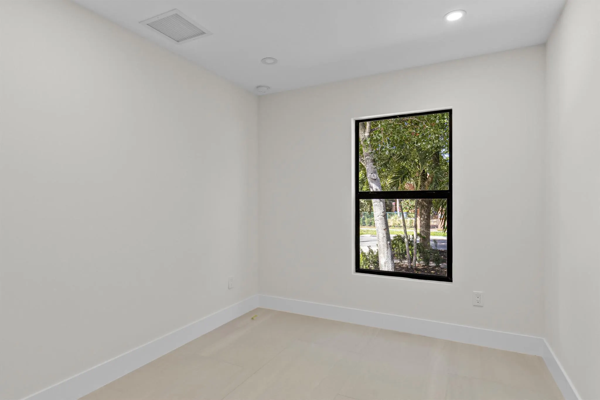 830 Franklin Road