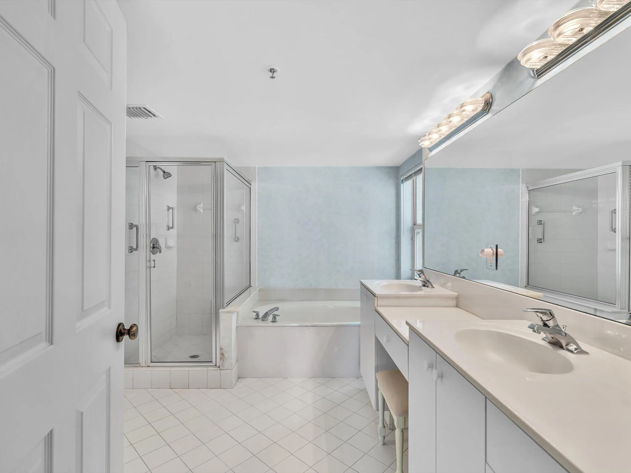 12565 Imperial Isle Drive, #301