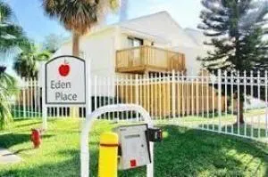643 Executive Center Drive, #Q-102