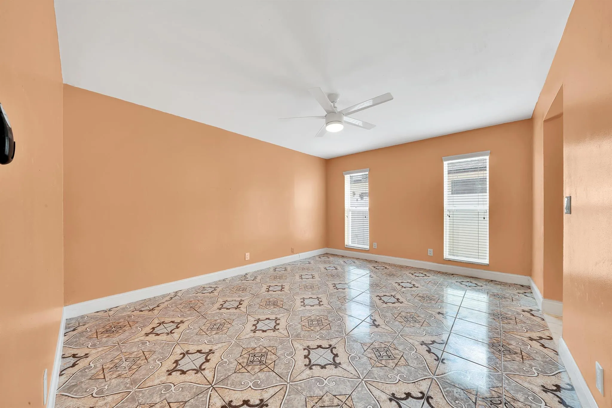 724 Avenue Chaumont