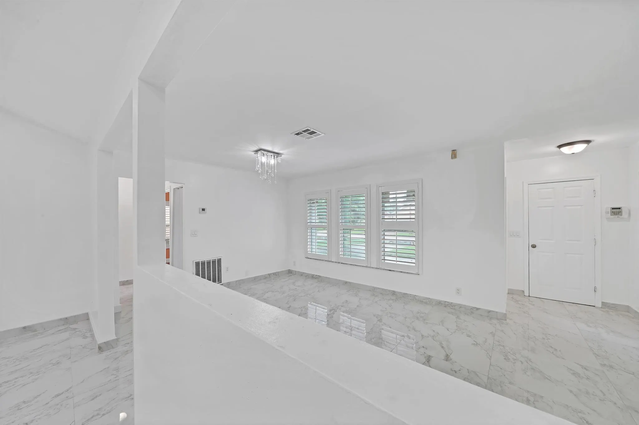 724 Avenue Chaumont