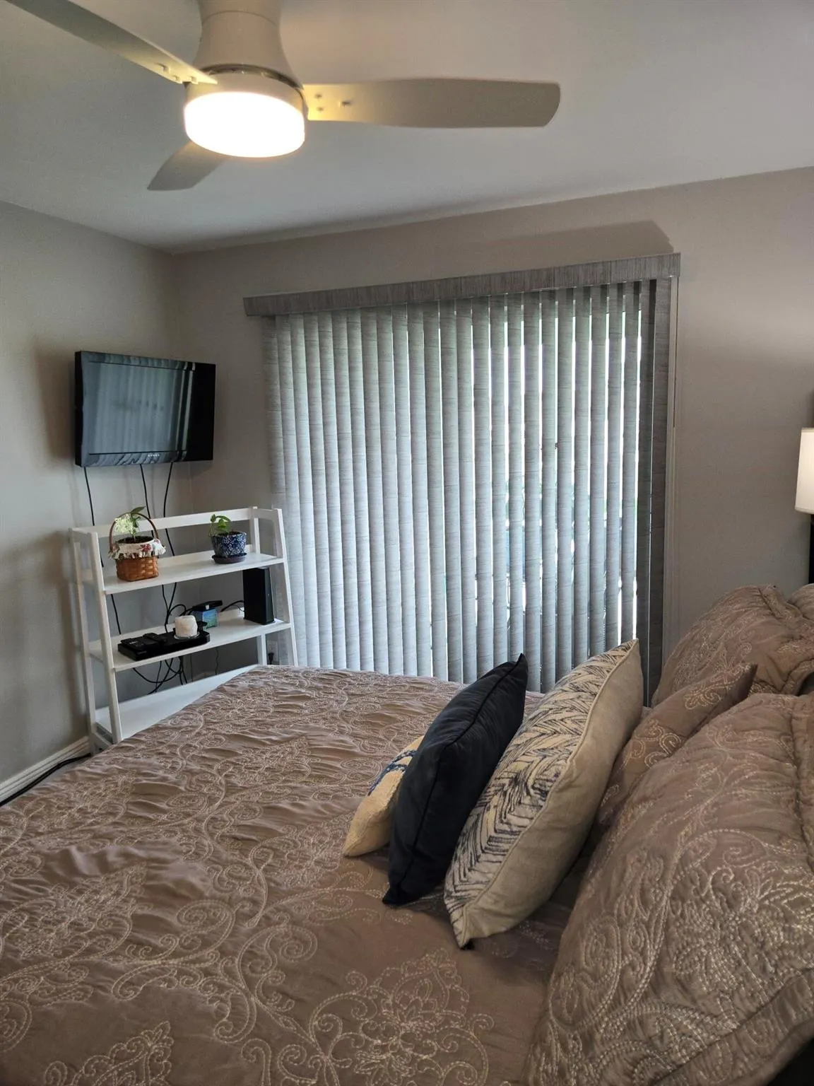 320 Andover M