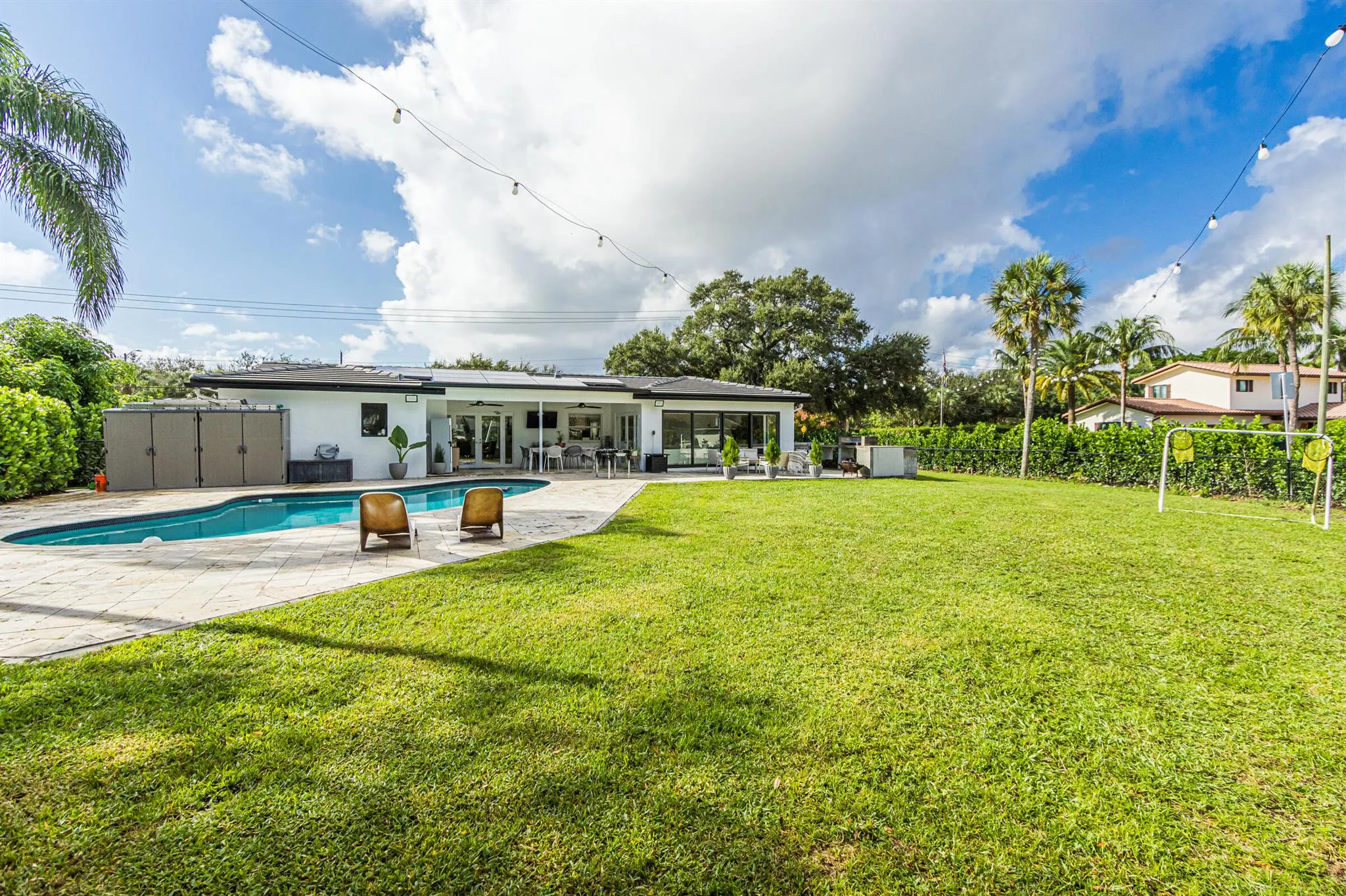 1049 W Palmetto Park Road S