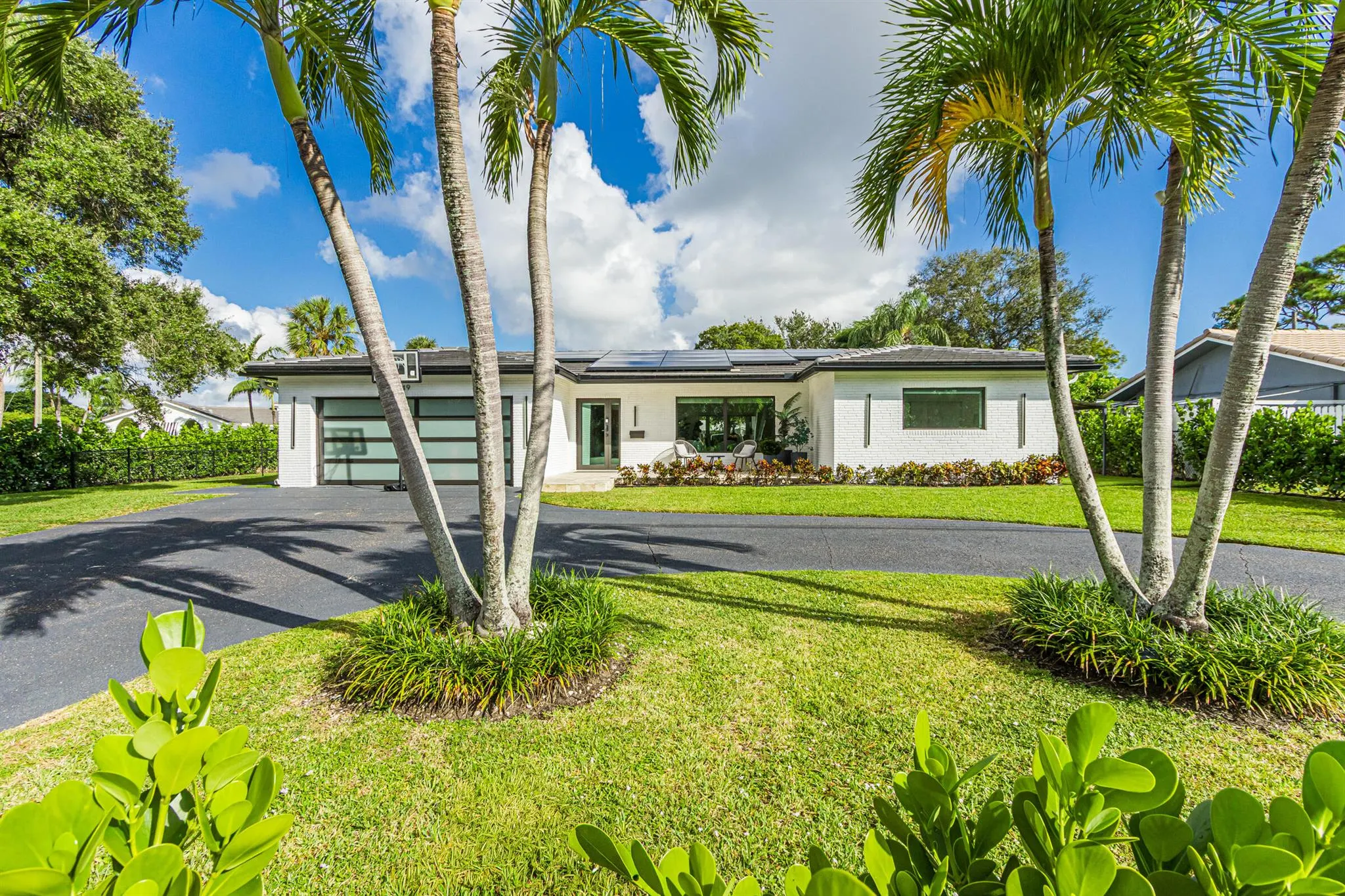 1049 W Palmetto Park Road S