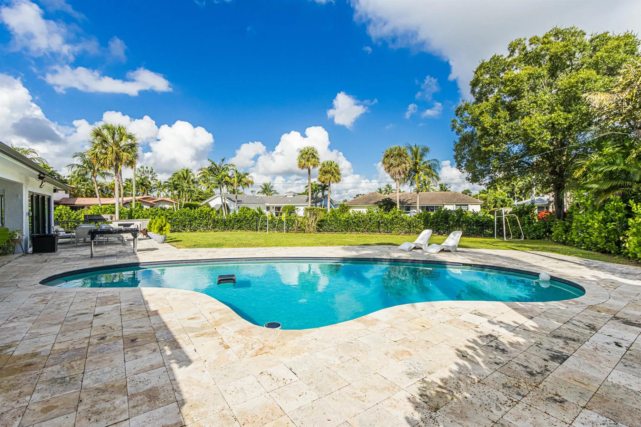 1049 W Palmetto Park Road S