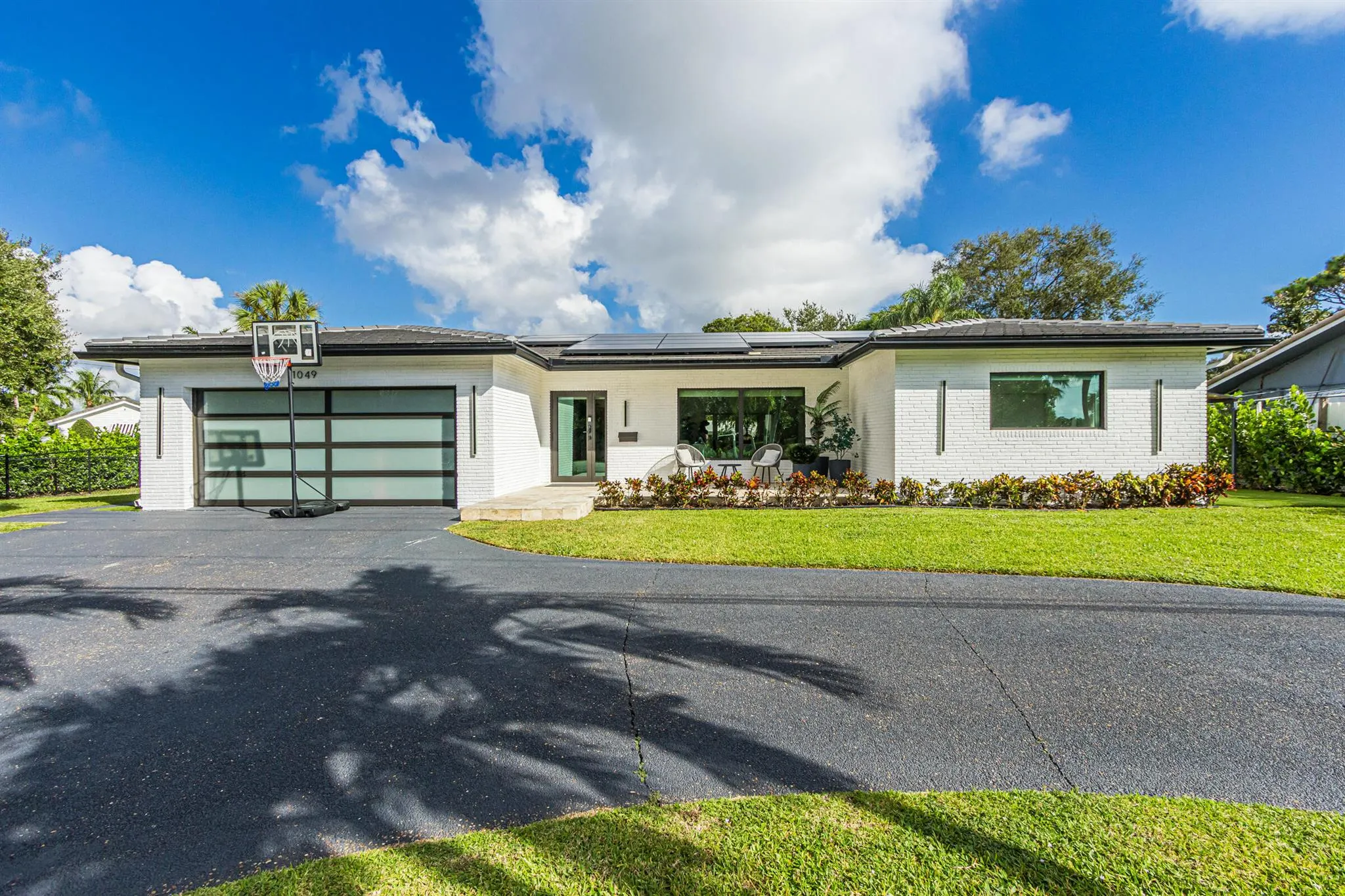 1049 W Palmetto Park Road S