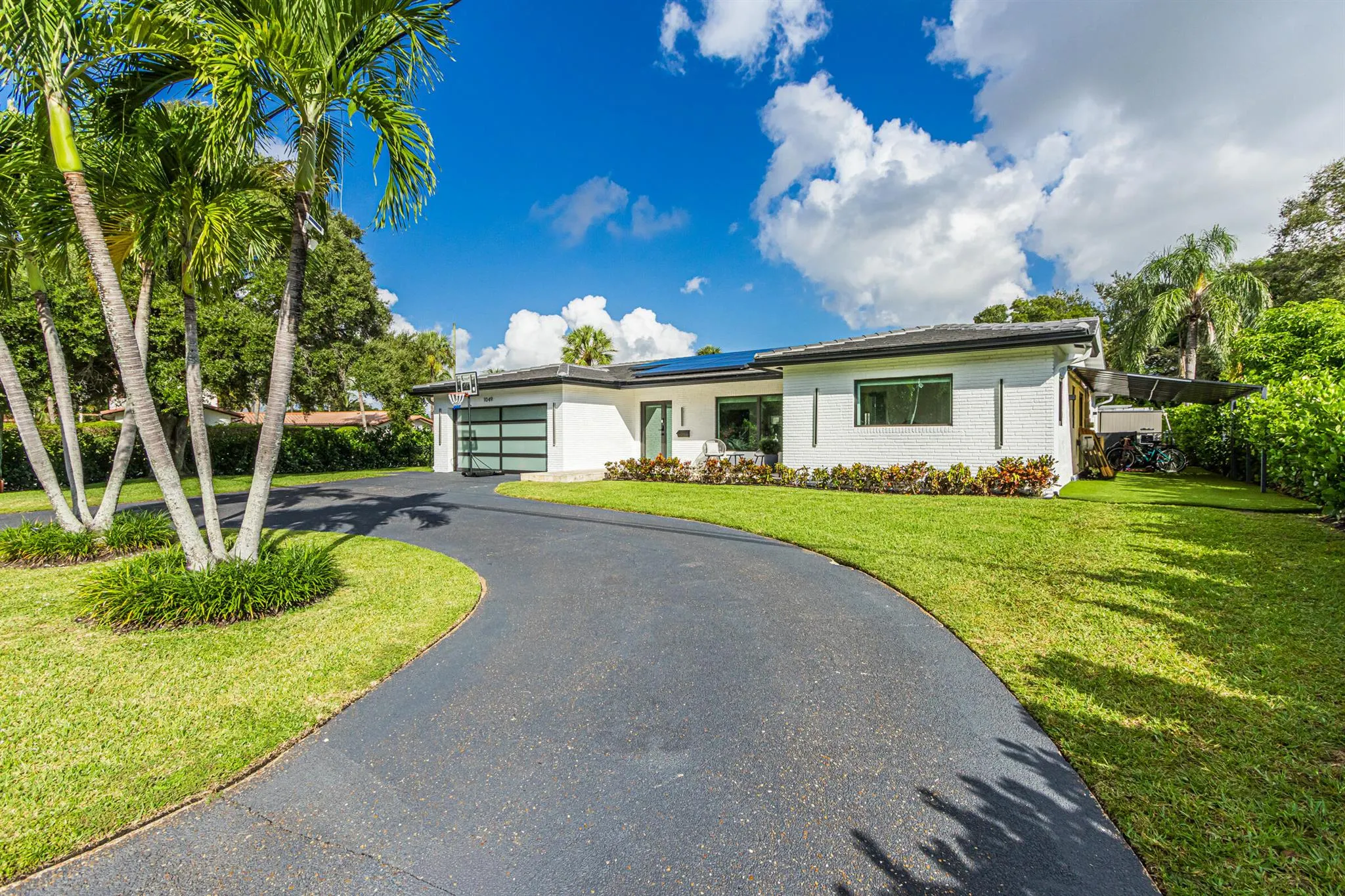 1049 W Palmetto Park Road S