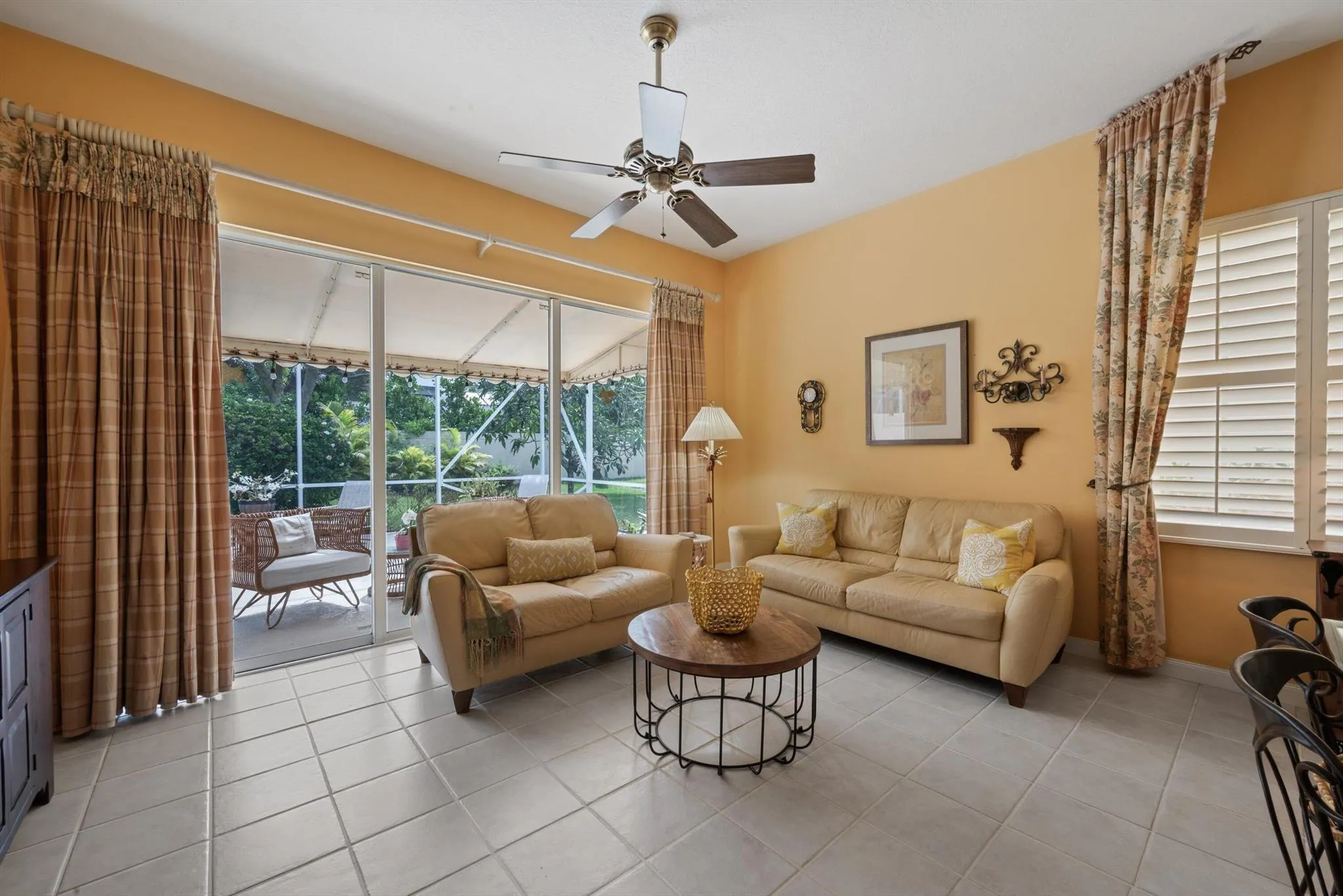 4643 Hammock Circle