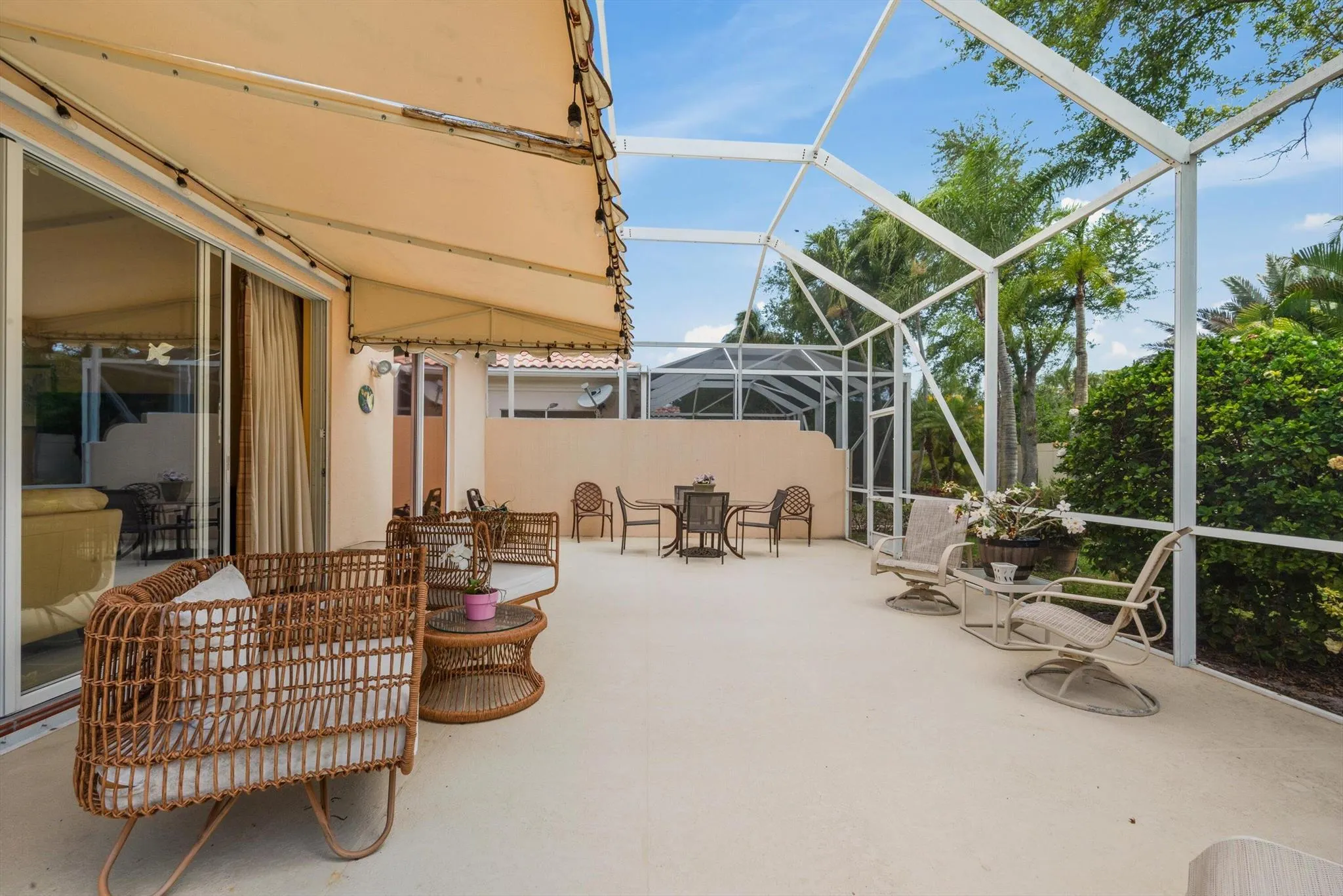 4643 Hammock Circle