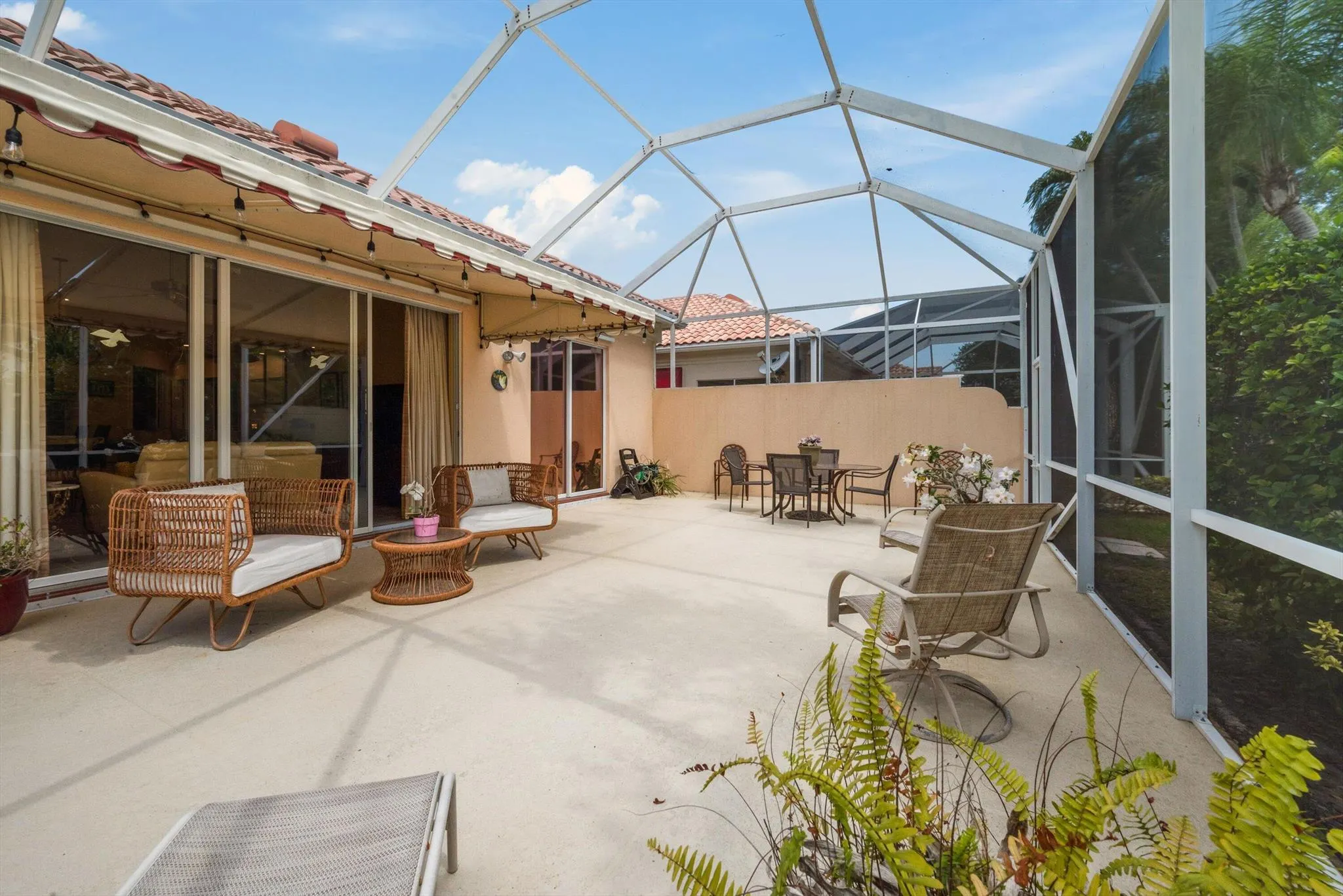 4643 Hammock Circle