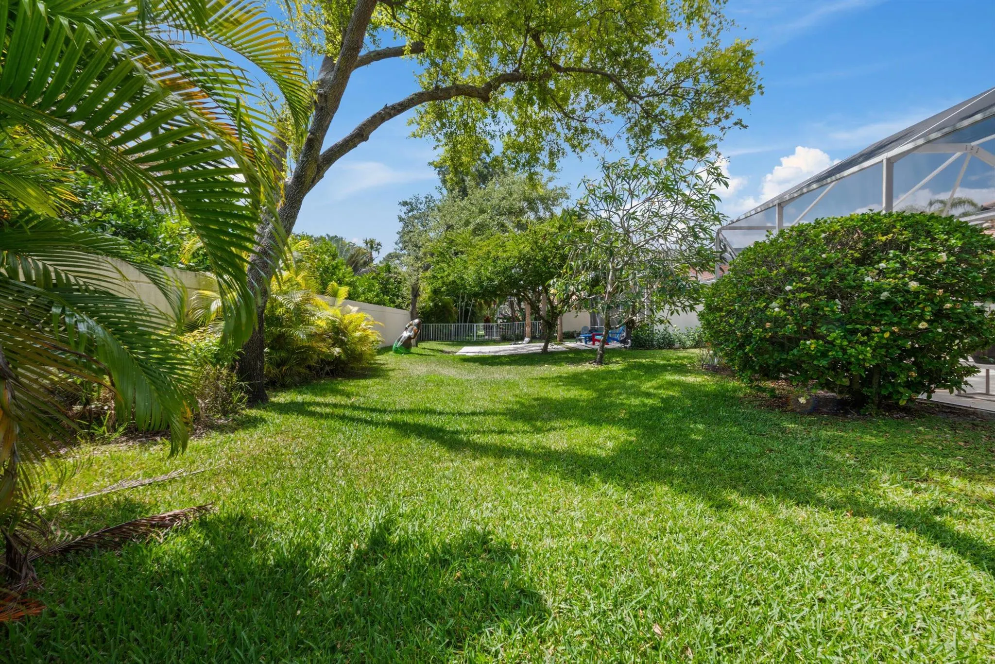 4643 Hammock Circle